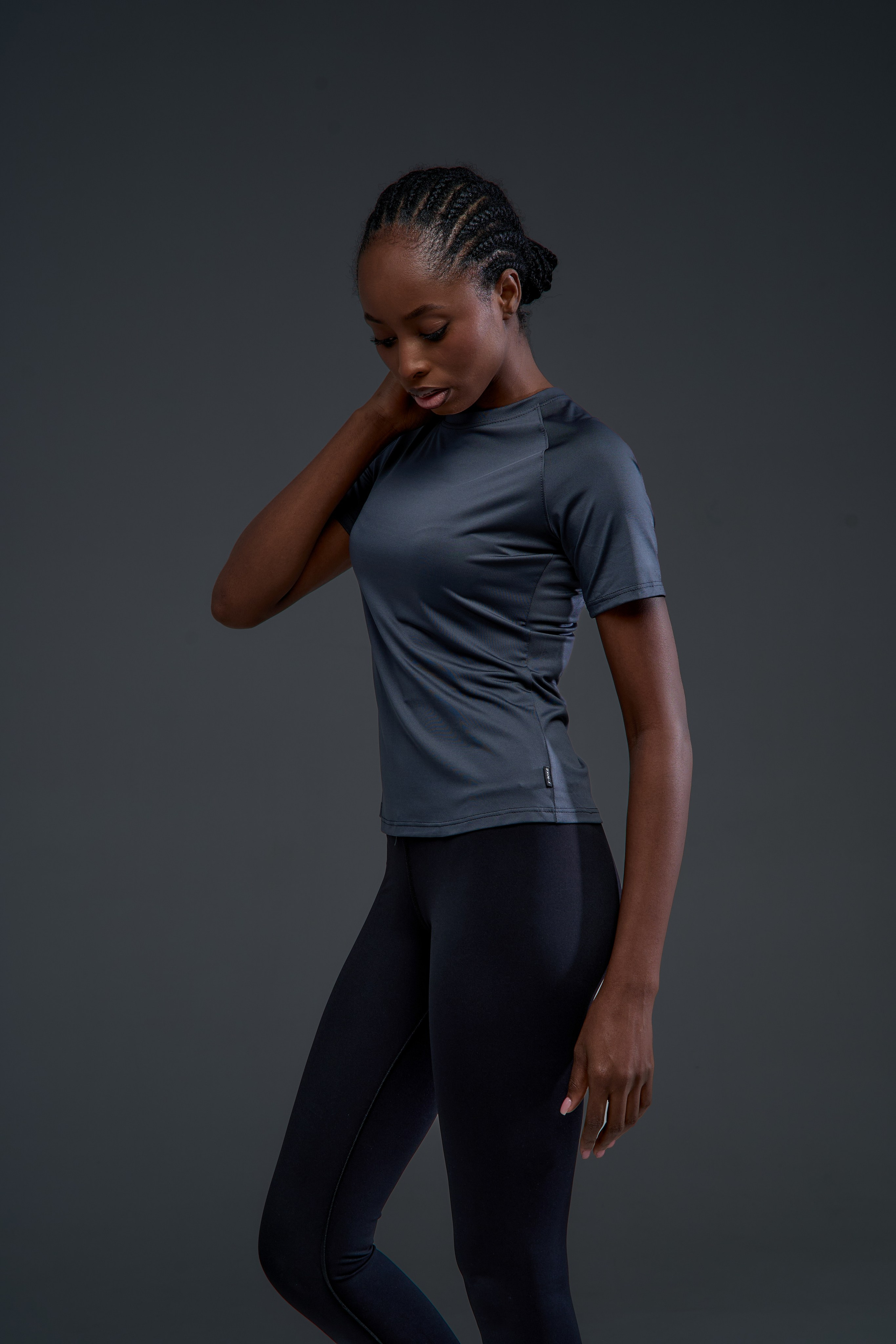 Спортивные футболки. Фотограф для маркетплейсов в Москве