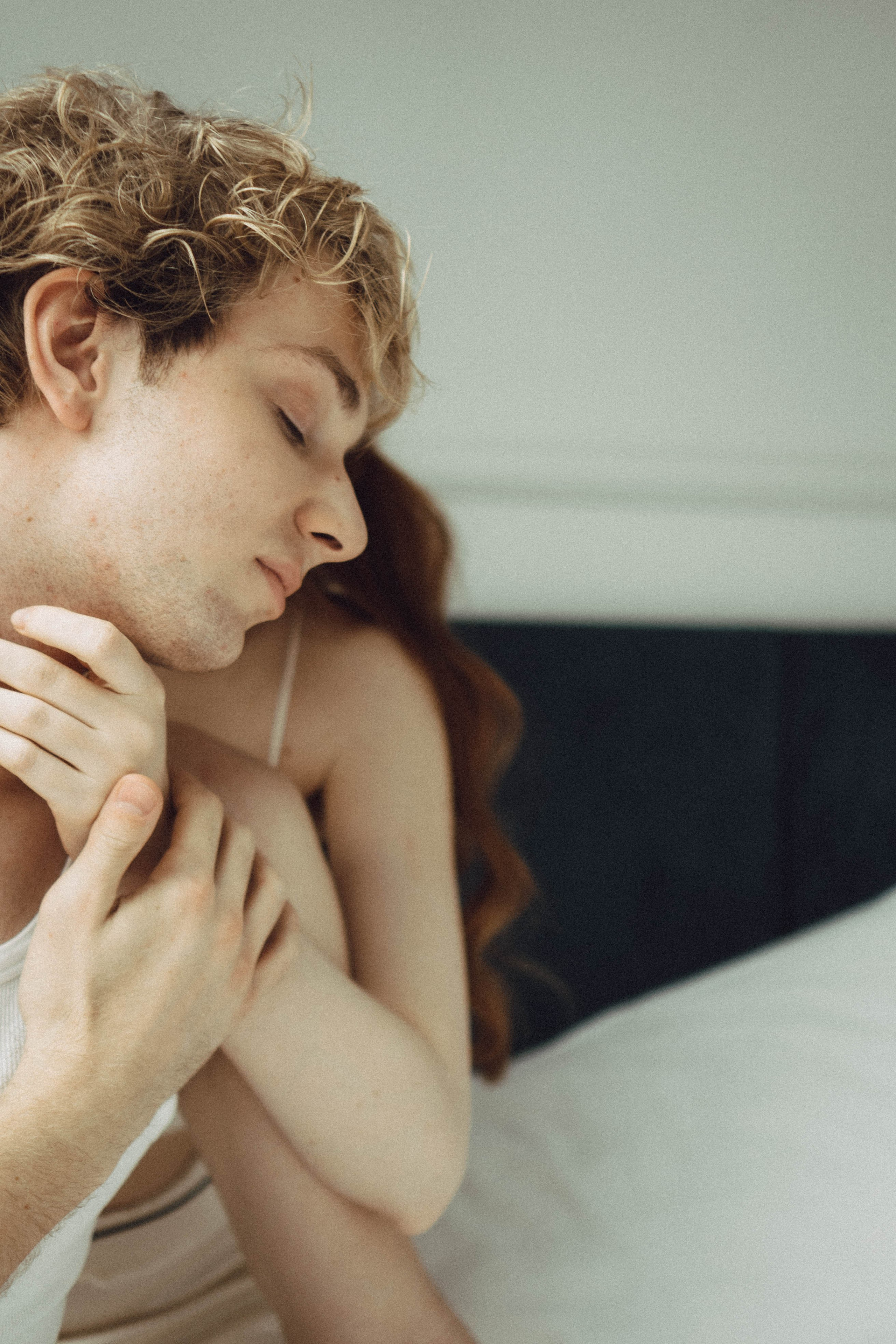 СВАДЕБНАЯ СЬЕМКА В ОТЕЛЕ. СБОРЫ ЖЕНИХА И НЕВЕСТЫ И ТАКЖЕ ТОР И ПОДГОТОВКА К ПРОГУЛКЕ. Профессиональный фотограф, Санкт-Петербург — Виктория Богомолова