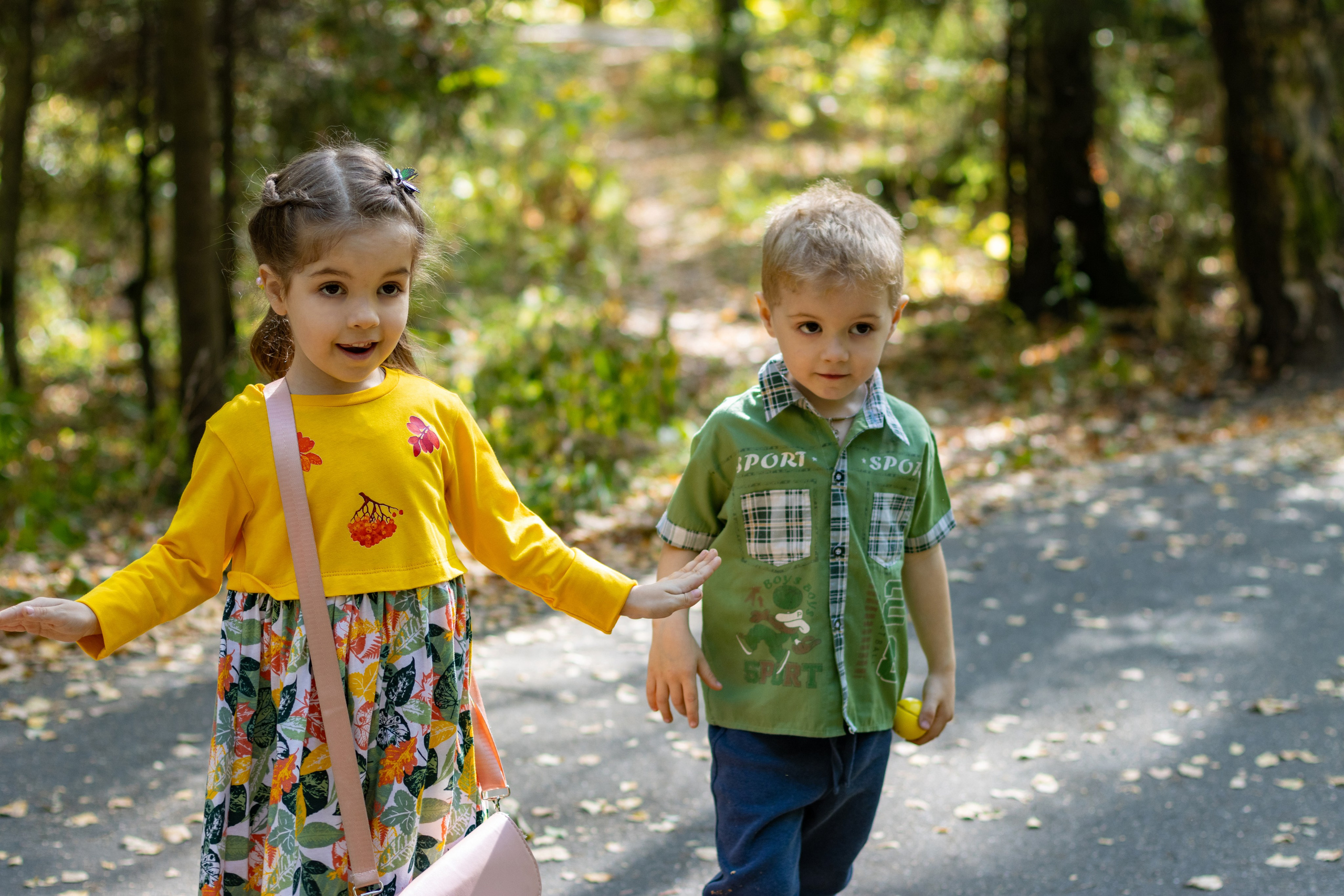 Саша и Маша лесная прогулка. Главная