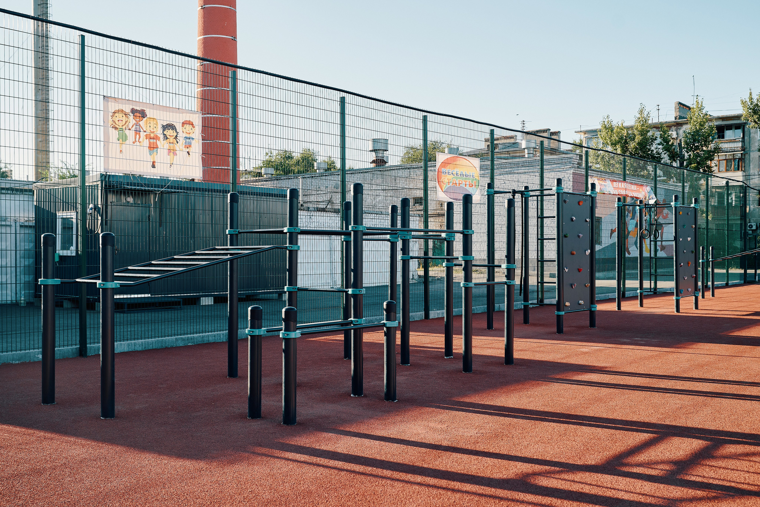 Спортивная площадка KENGURU PRO. Фотограф Никита Барановский