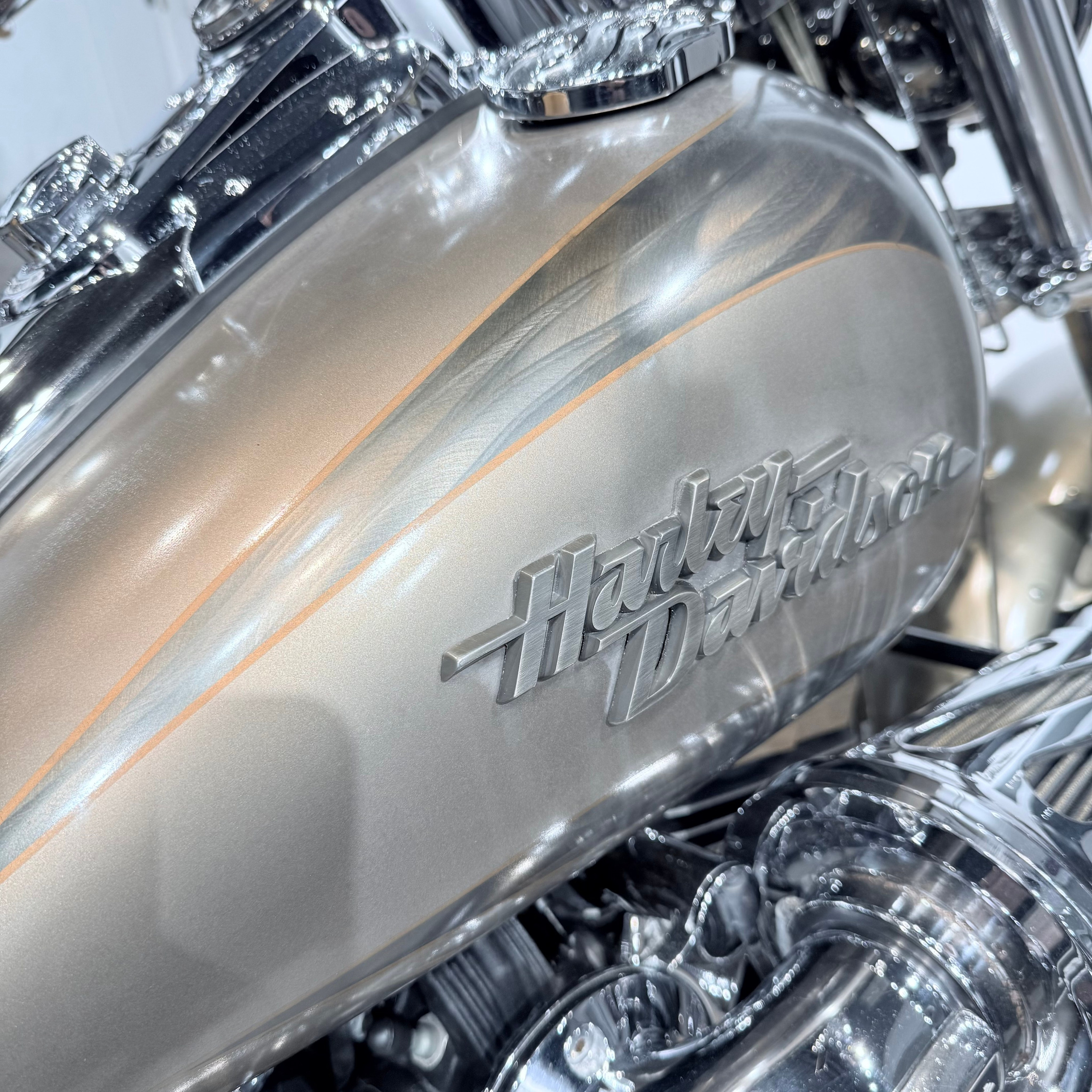 2009 СVО Fаt Bob Satin Pewter Sandstоrm Grind. Hello Davidson, Москва. Только хорошие мотоциклы…
