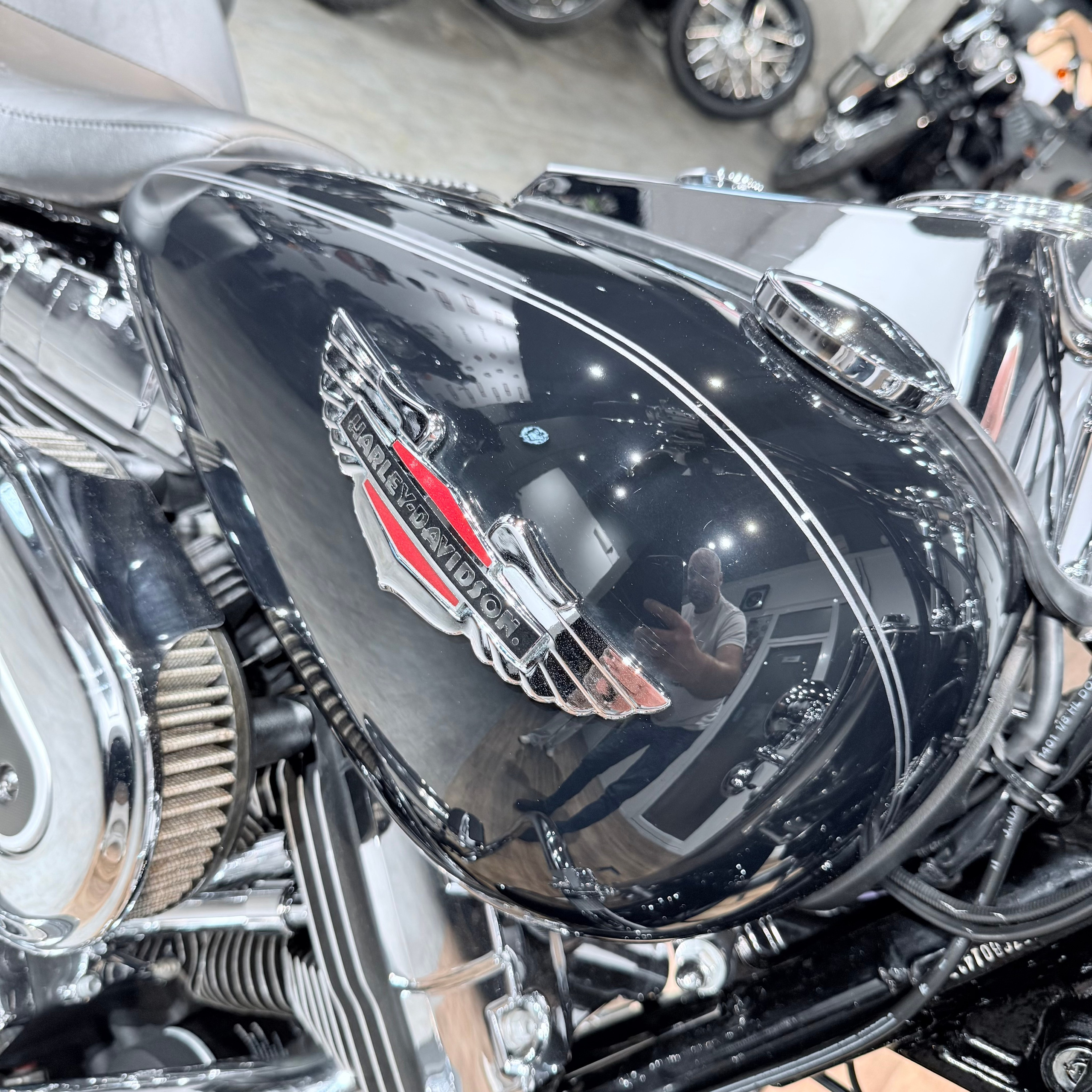 2011 Softail Deluхе АВS Vivd Black. Hello Davidson, Москва. Только хорошие мотоциклы…