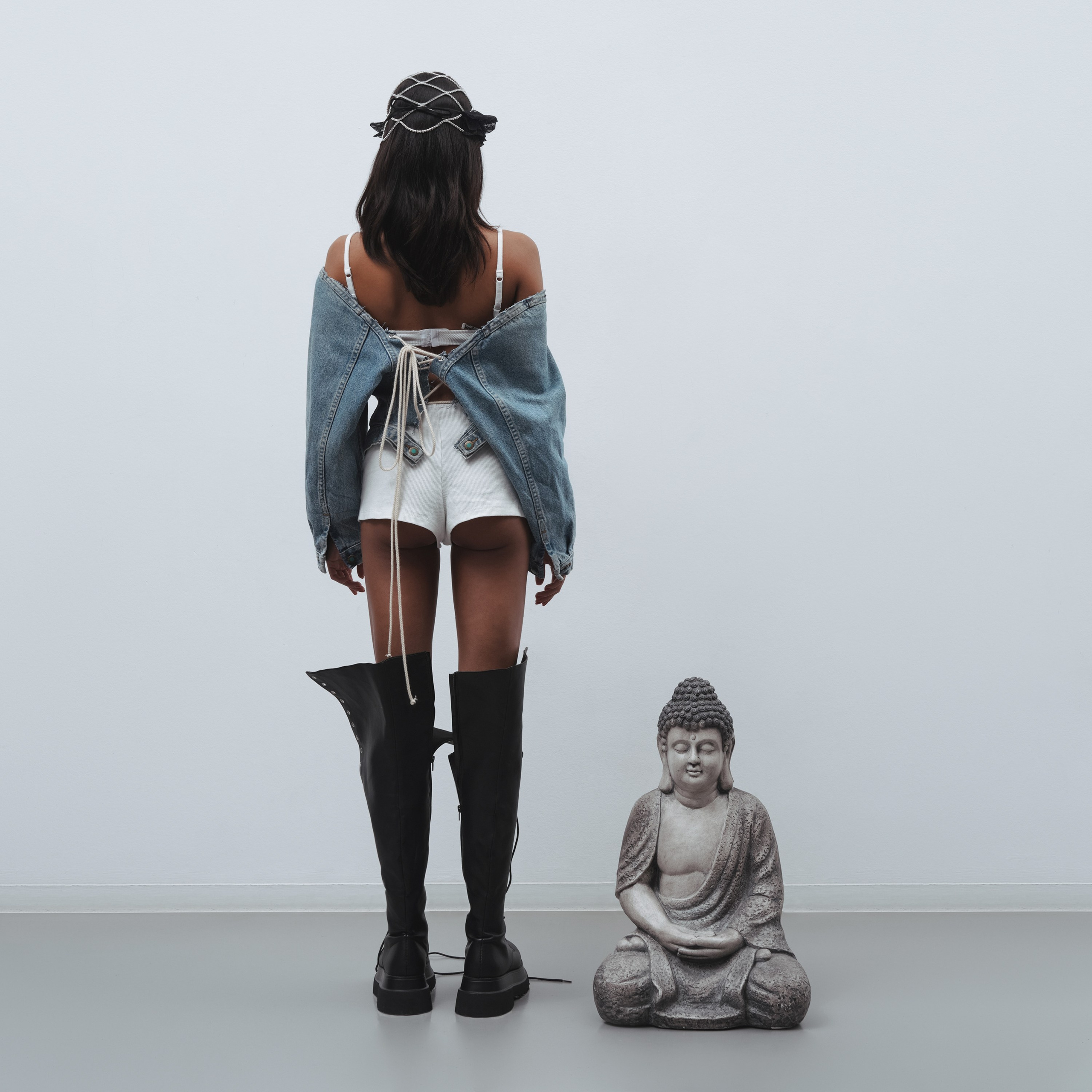 LOT «N’3». CRAZY.RENTT — Уникальная одежда в единственном экземпляре