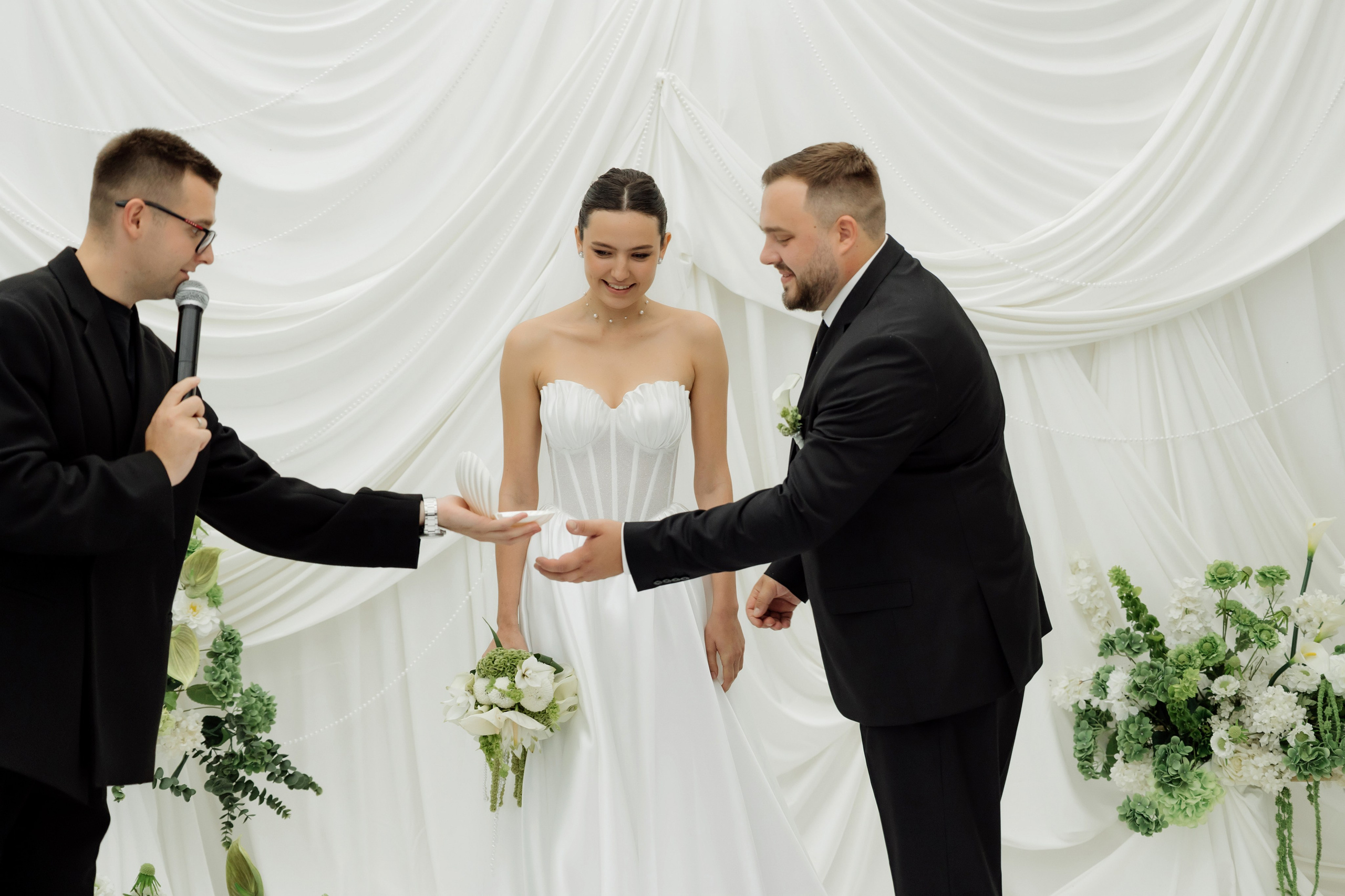 Ты рядом со мной, и это — самый чистый кайф! ♥. Свадебный фотограф Калининград