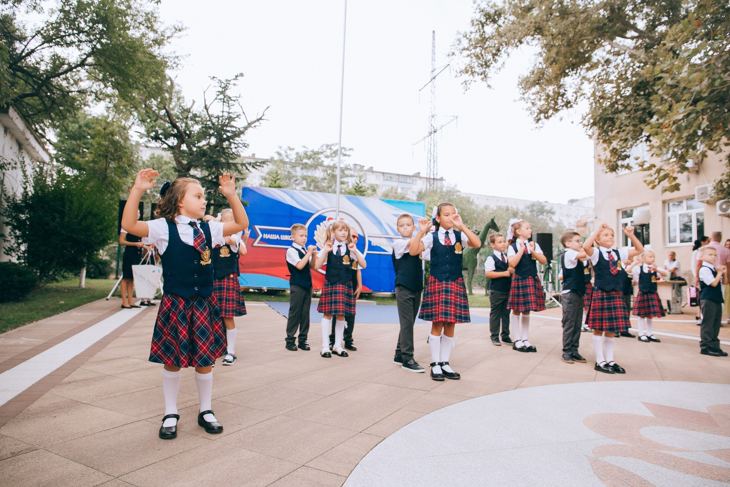 1 класс школа «Личность». Выпускные альбомы Натальи Бутко: Новороссийск, Анапа, Геленджик
