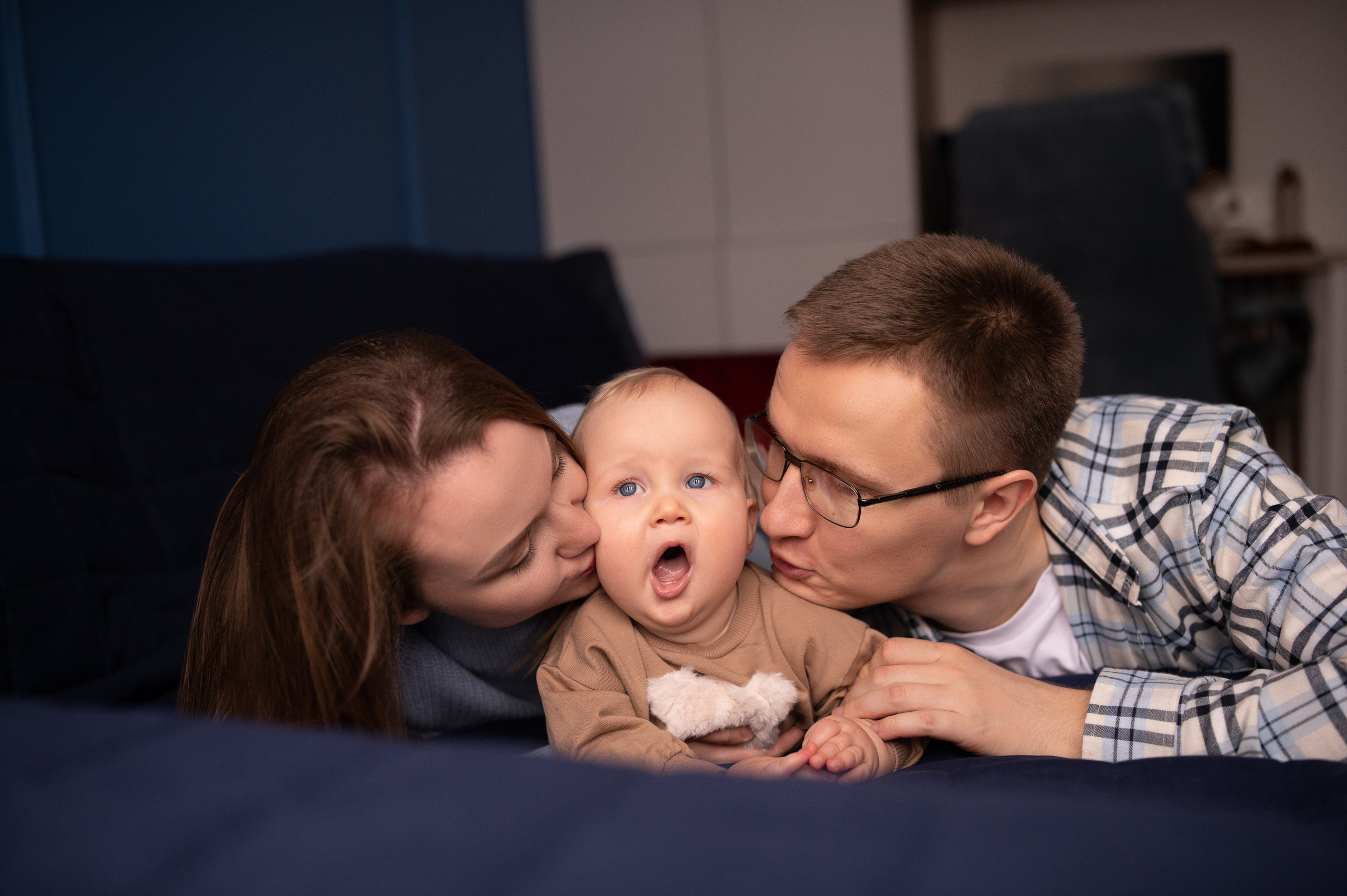 Семейная съёмка дома. Семейный и детский фотограф в Москве Анна Оськина