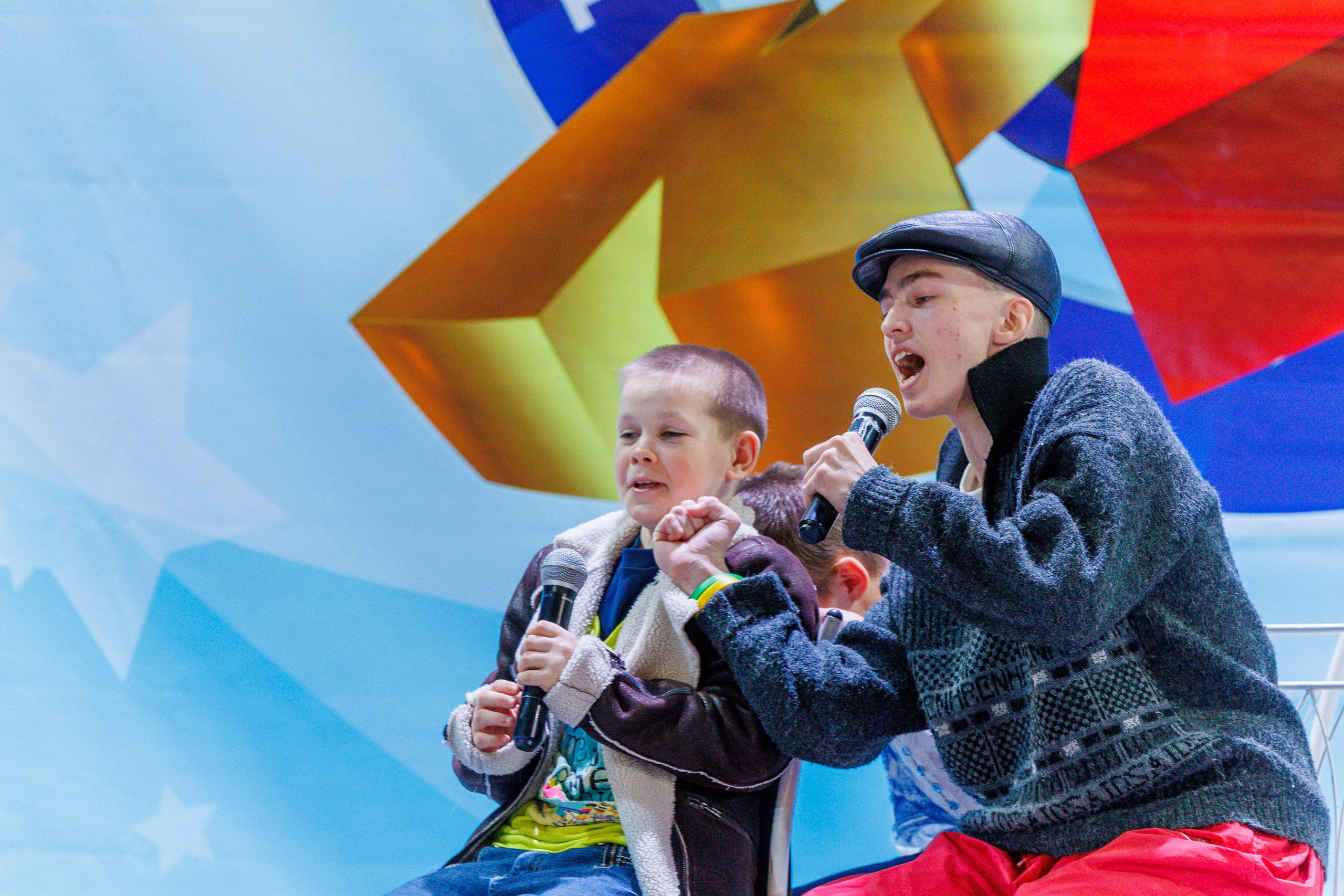 Школьный КВН в Томари. Свадебный, семейный и репортажный фотограф в Южно-Сахалинске Артур Петросян