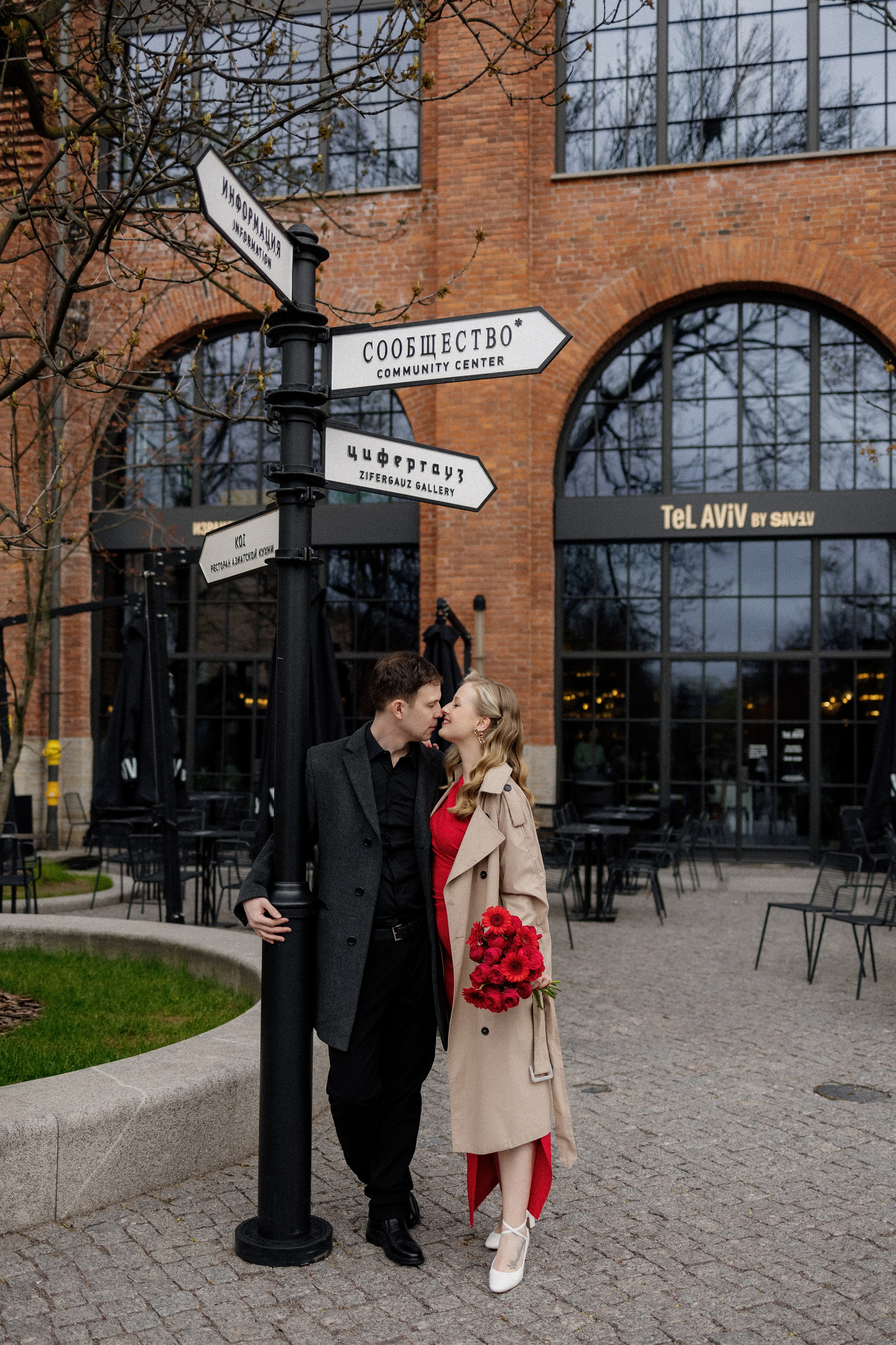 Прогулка по Новой Голландии. Свадебный фотограф в Санкт-Петербурге Ксения Кобышева