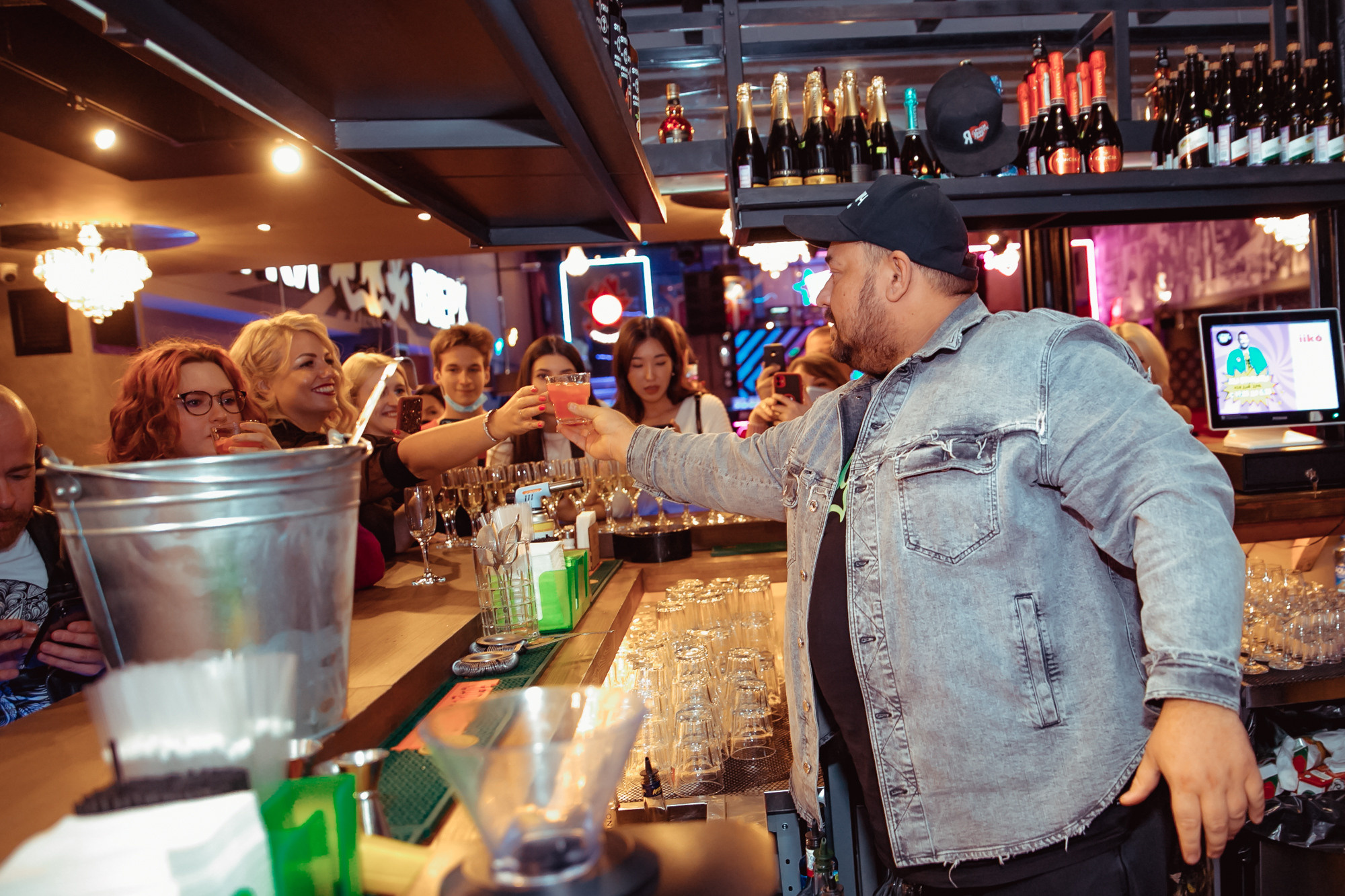 День рождение РВБ бар и концерт Сергея Жукова. Фотограф в Самаре Максим Тырин