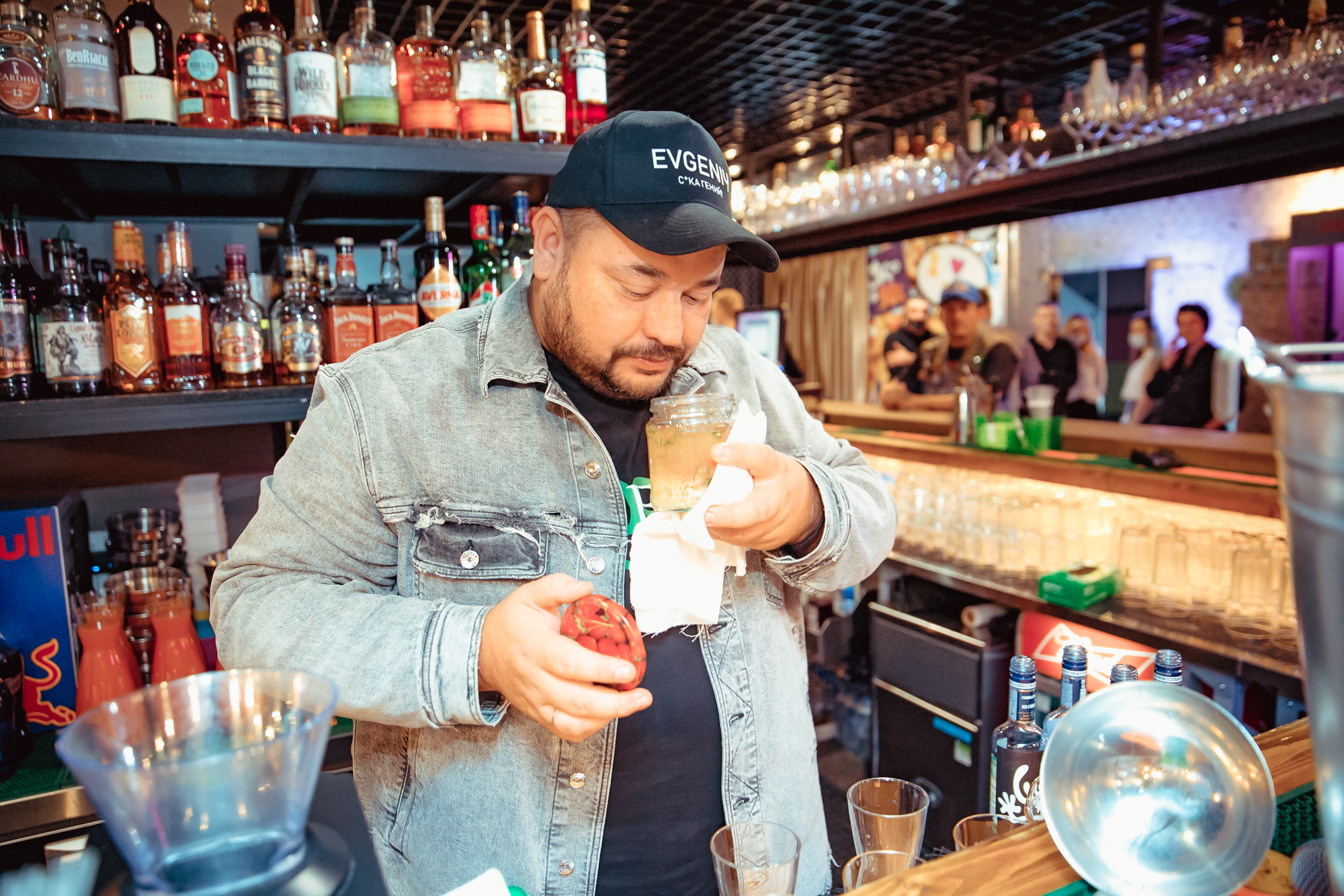 День рождение РВБ бар и концерт Сергея Жукова. Фотограф в Самаре Максим Тырин