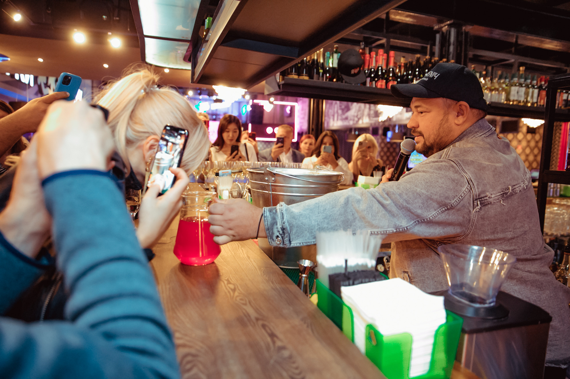 День рождение РВБ бар и концерт Сергея Жукова. Фотограф в Самаре Максим Тырин