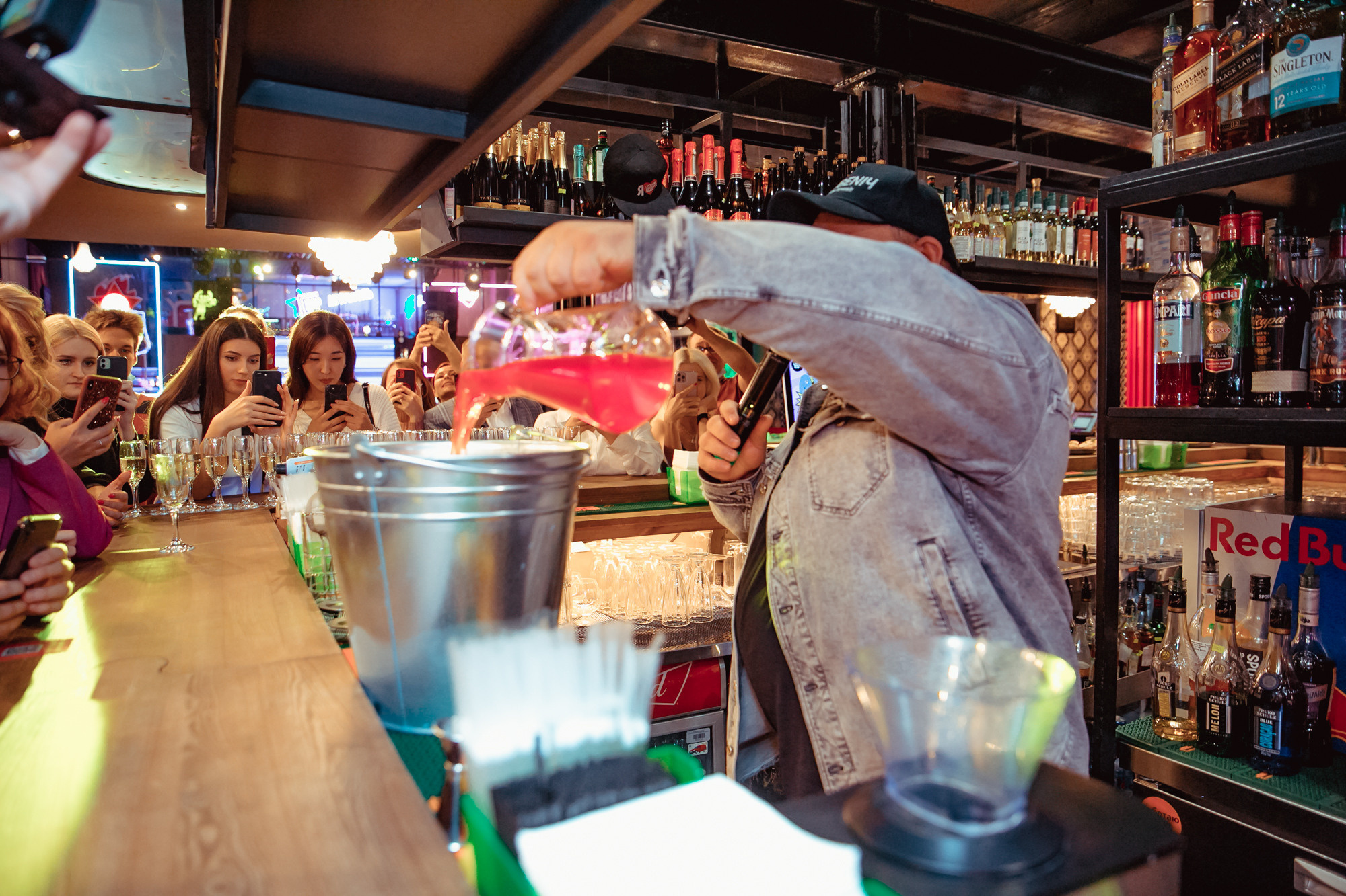 День рождение РВБ бар и концерт Сергея Жукова. Фотограф в Самаре Максим Тырин