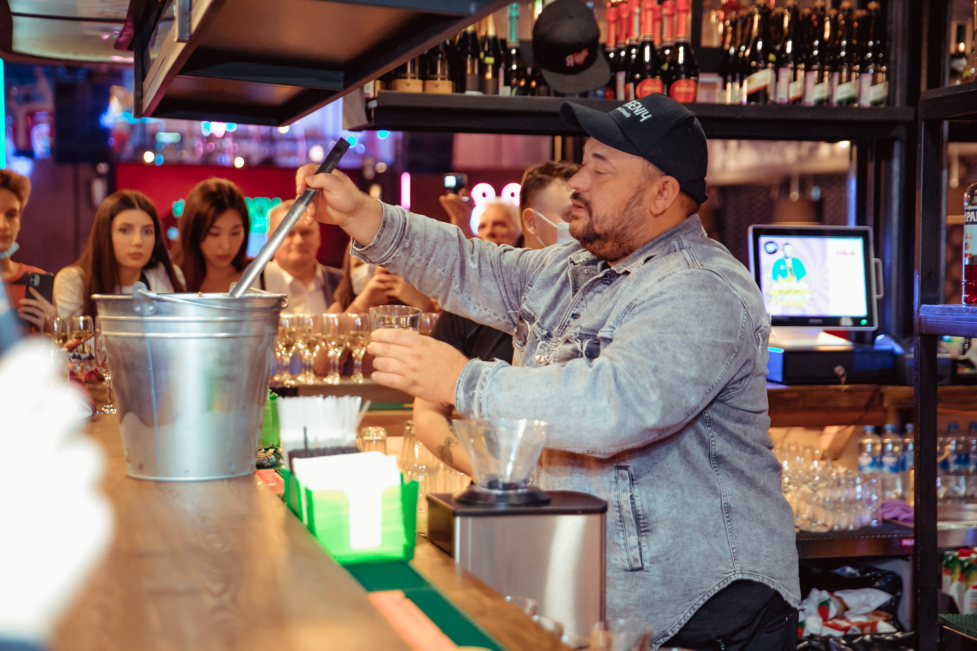 День рождение РВБ бар и концерт Сергея Жукова. Фотограф в Самаре Максим Тырин