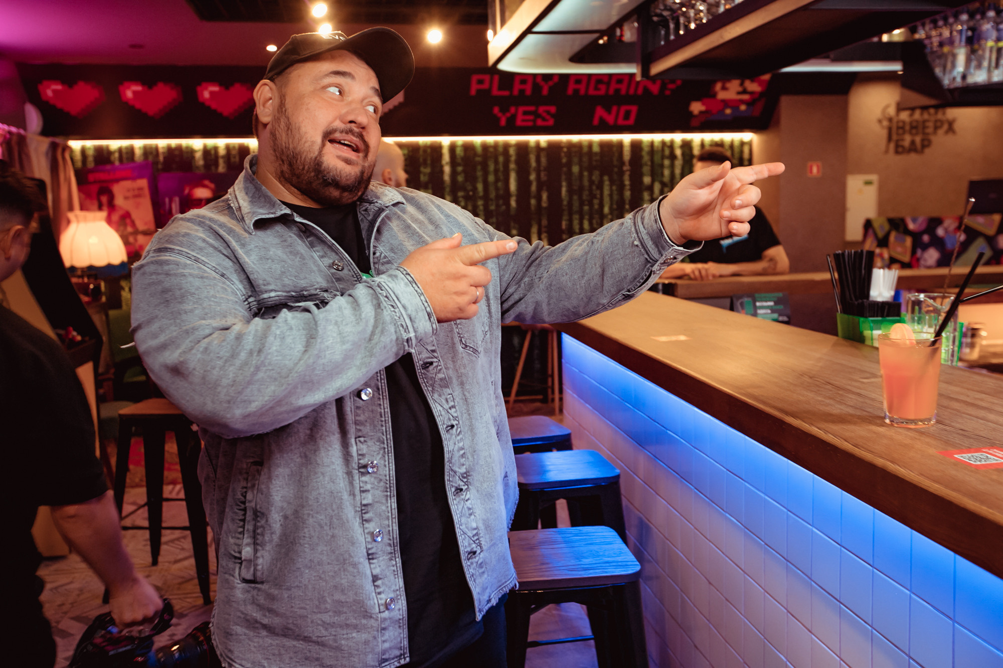 День рождение РВБ бар и концерт Сергея Жукова. Фотограф в Самаре Максим Тырин