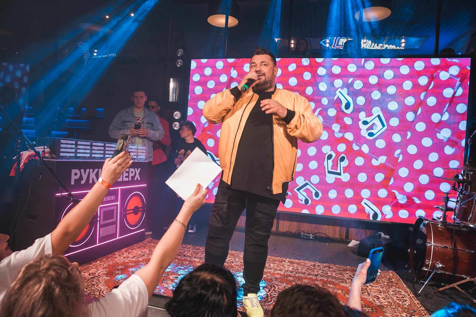День рождение РВБ бар и концерт Сергея Жукова. Фотограф в Самаре Максим Тырин
