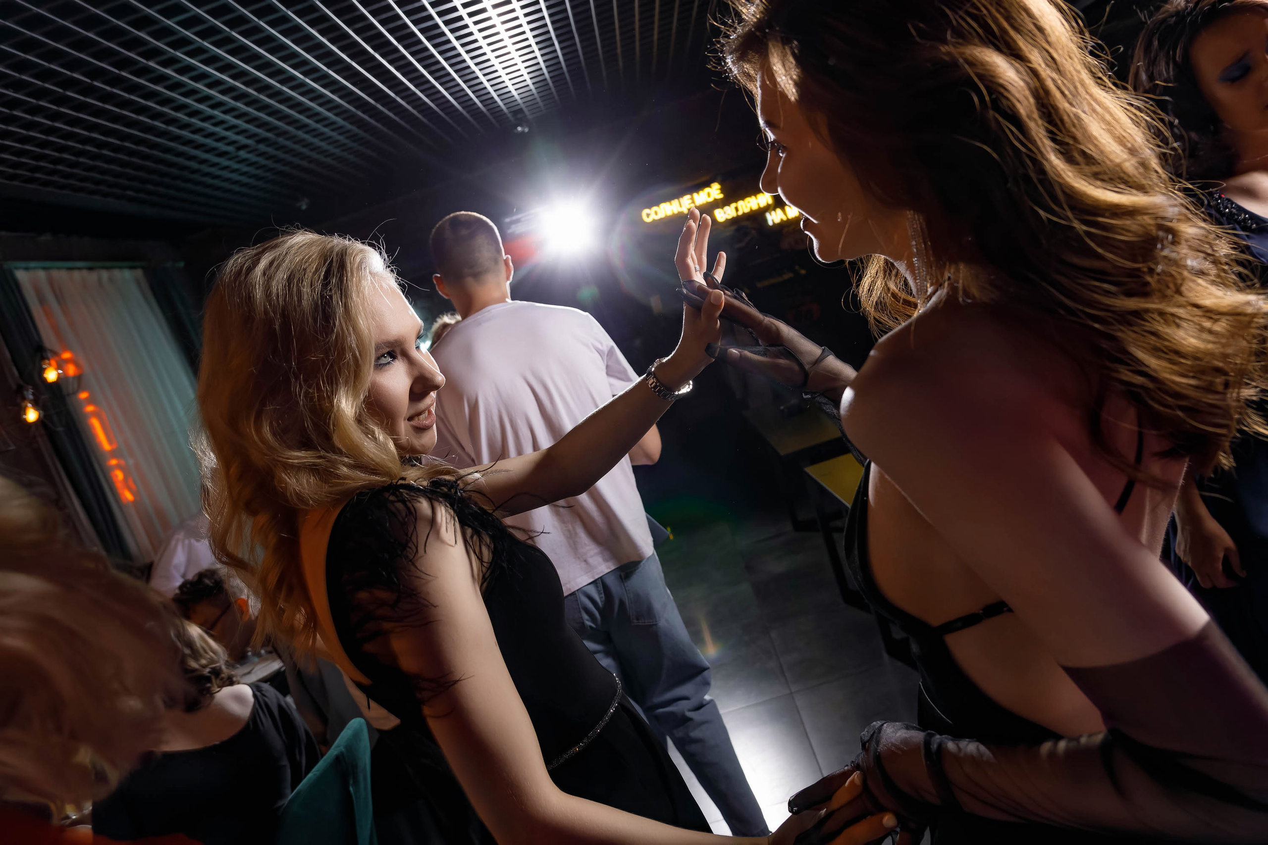 Выпускной в ресторане MR.NUR 28.06.2023. Фотограф в Самаре Максим Тырин