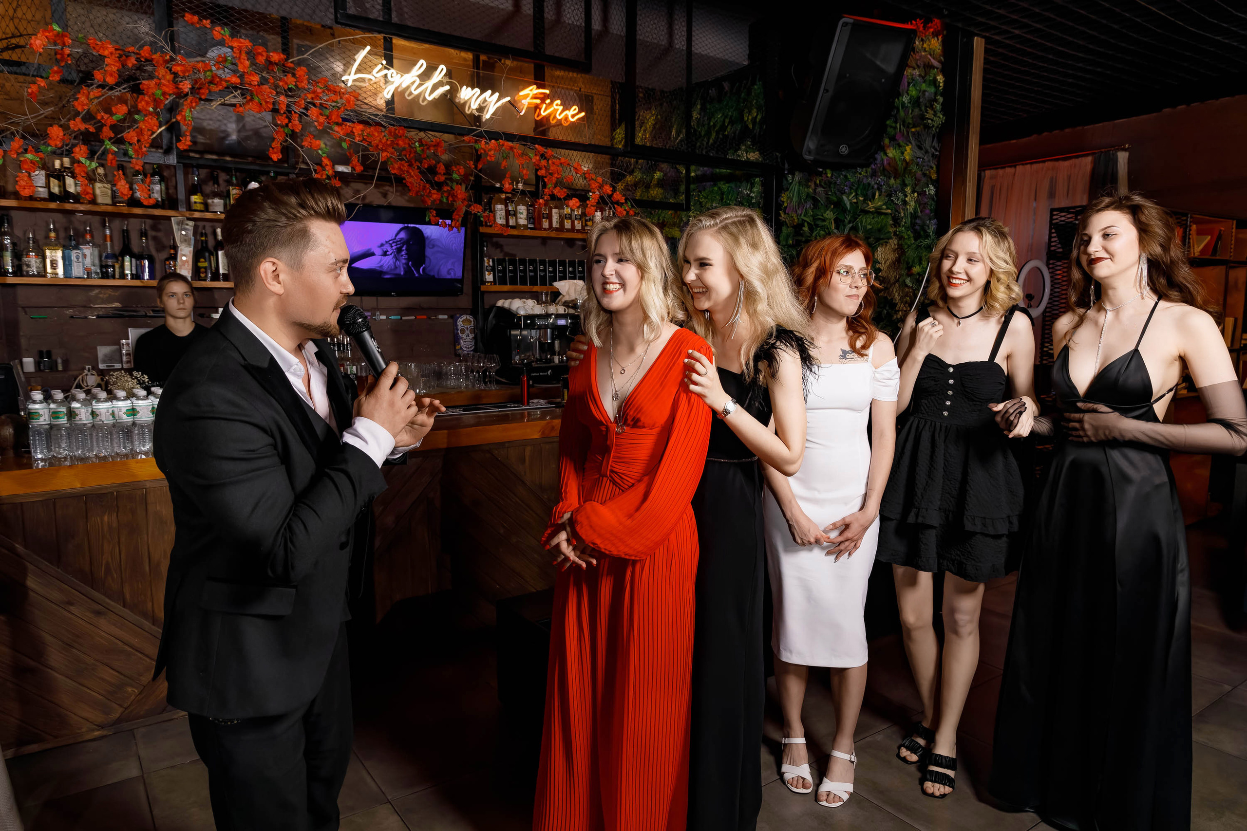 Выпускной в ресторане MR.NUR 28.06.2023. Фотограф в Самаре Максим Тырин