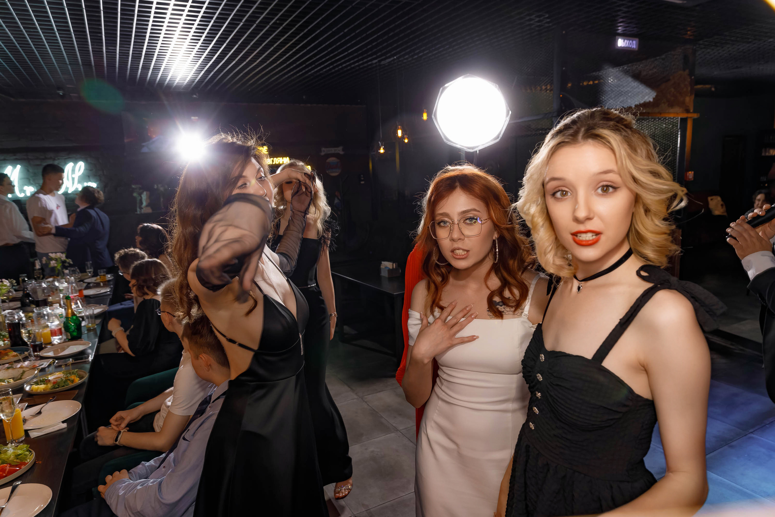 Выпускной в ресторане MR.NUR 28.06.2023. Фотограф в Самаре Максим Тырин