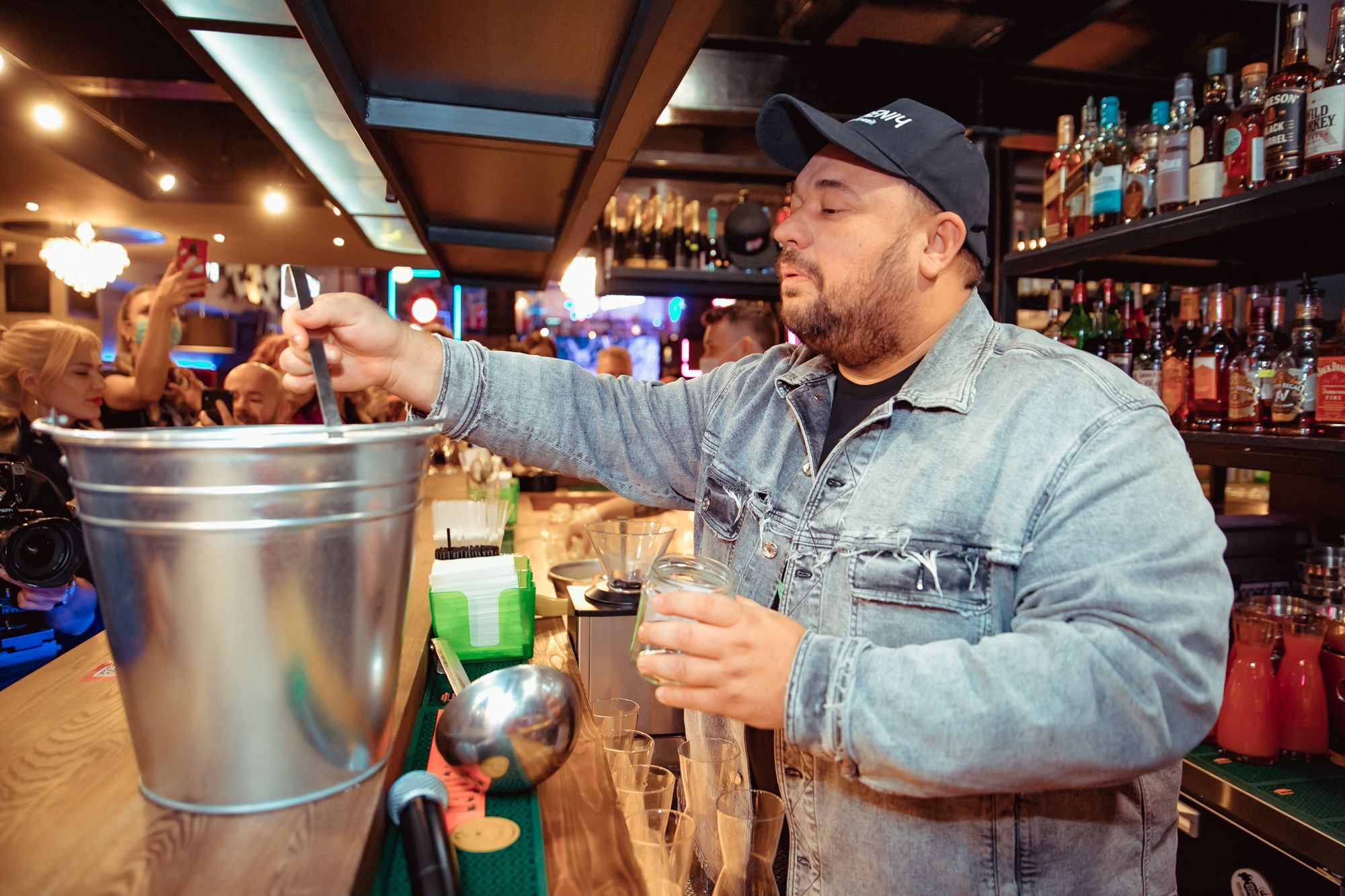 День рождение РВБ бар и концерт Сергея Жукова. Фотограф в Самаре Максим Тырин