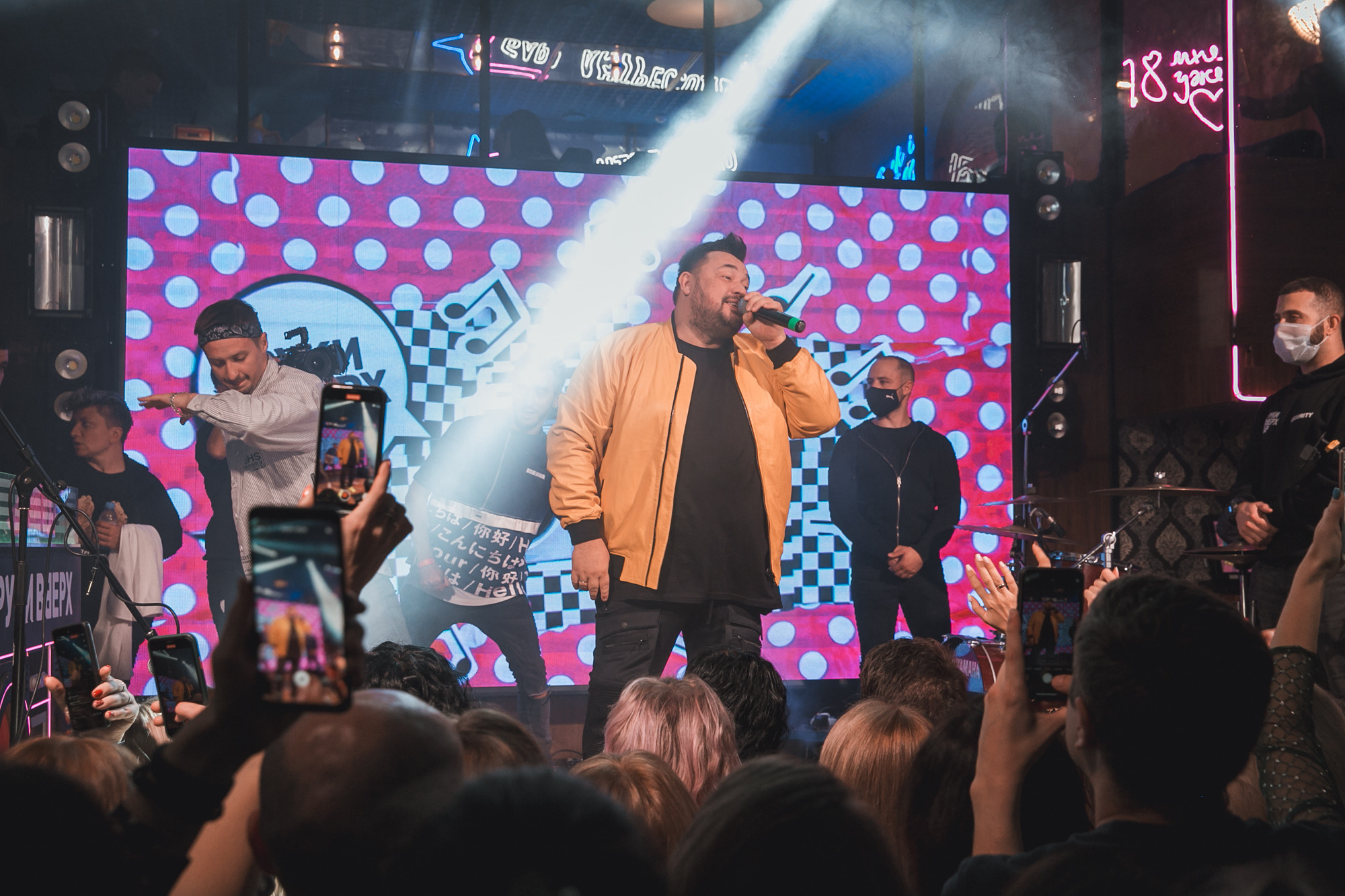 День рождение РВБ бар и концерт Сергея Жукова. Фотограф в Самаре Максим Тырин