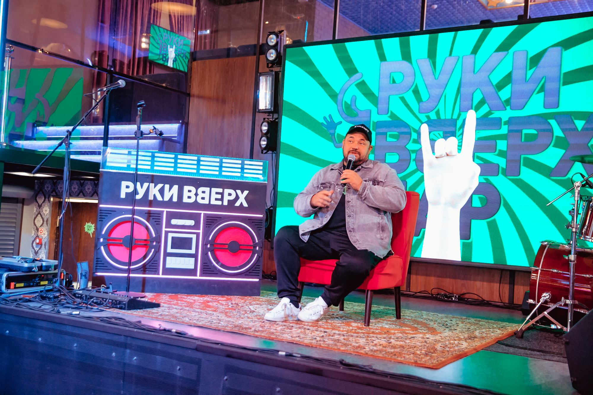 День рождение РВБ бар и концерт Сергея Жукова. Фотограф в Самаре Максим Тырин