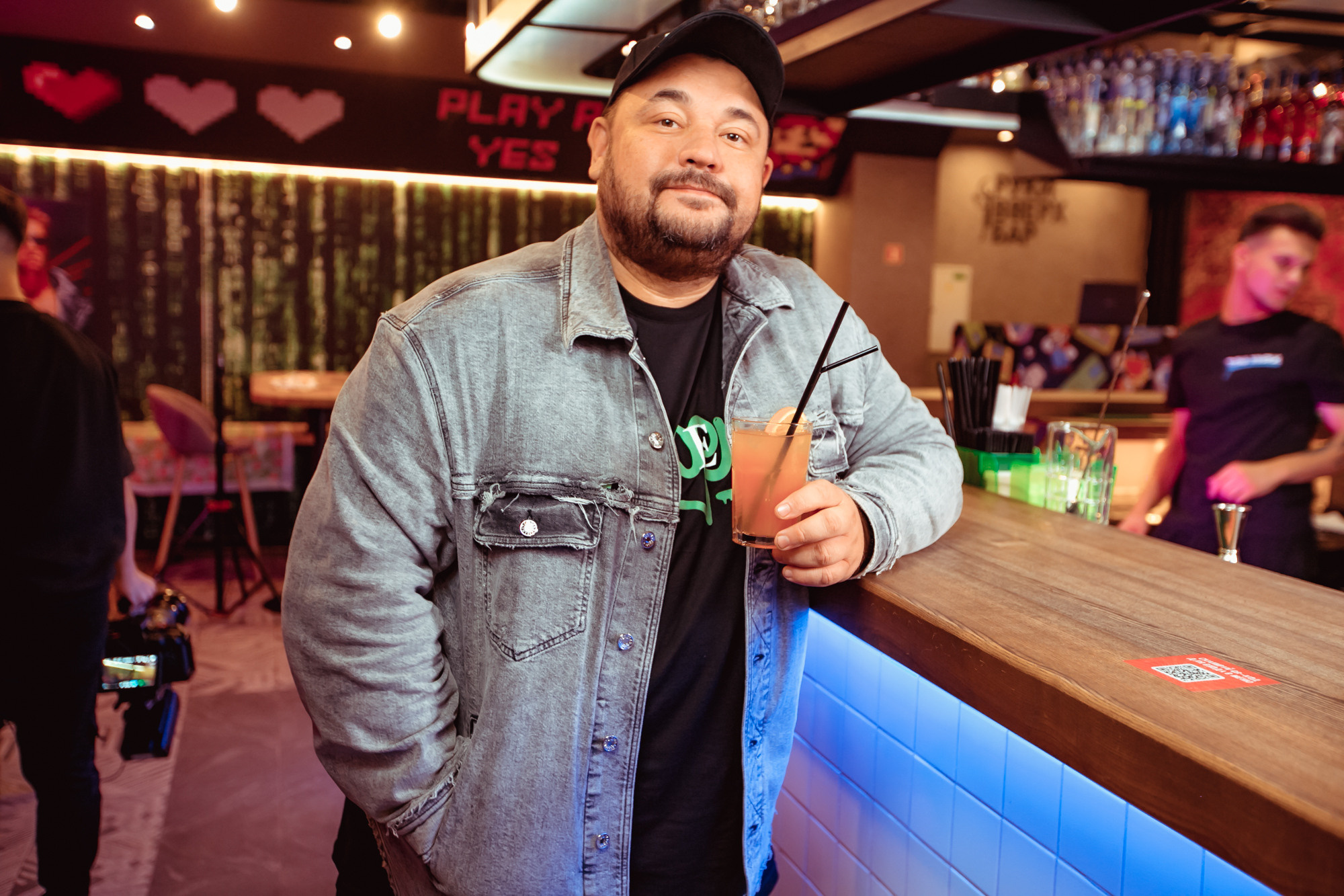 День рождение РВБ бар и концерт Сергея Жукова. Фотограф в Самаре Максим Тырин