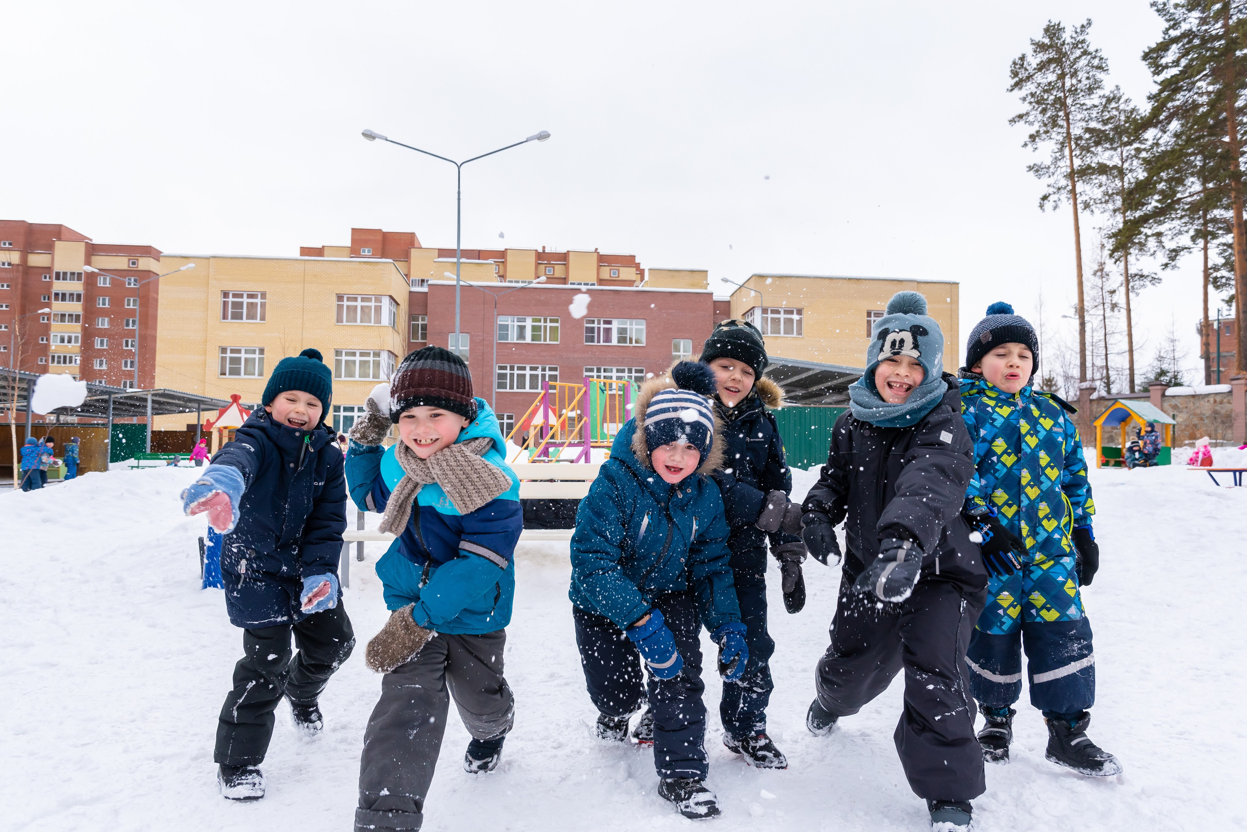 Фотосъёмка на прогулке. Детский фотограф в Екатеринбурге и Берёзовском Евгений Кондаков