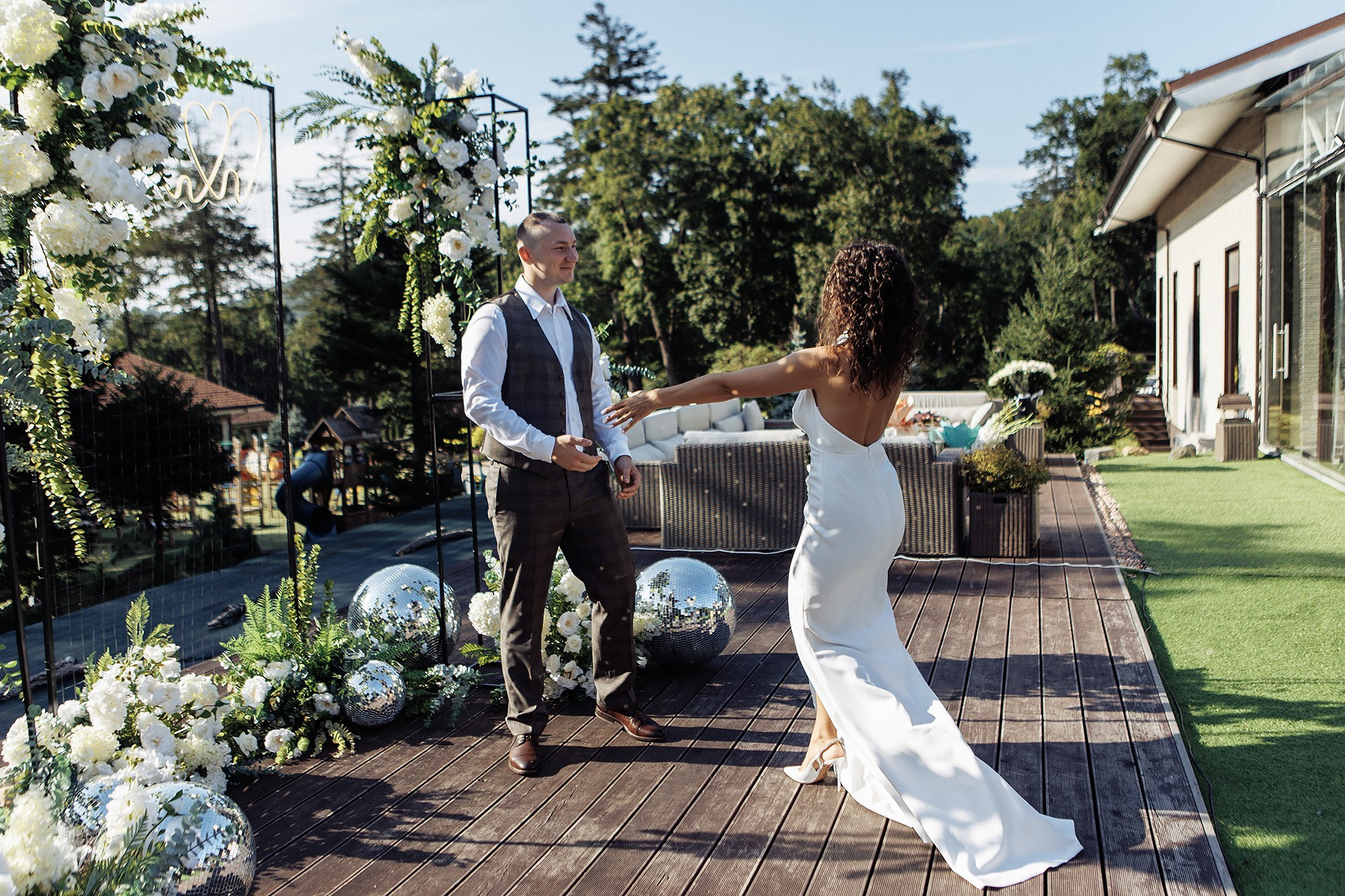 Настя и Игорь 17.08.24. Свадебный фотограф Владивосток Алина Гевондова