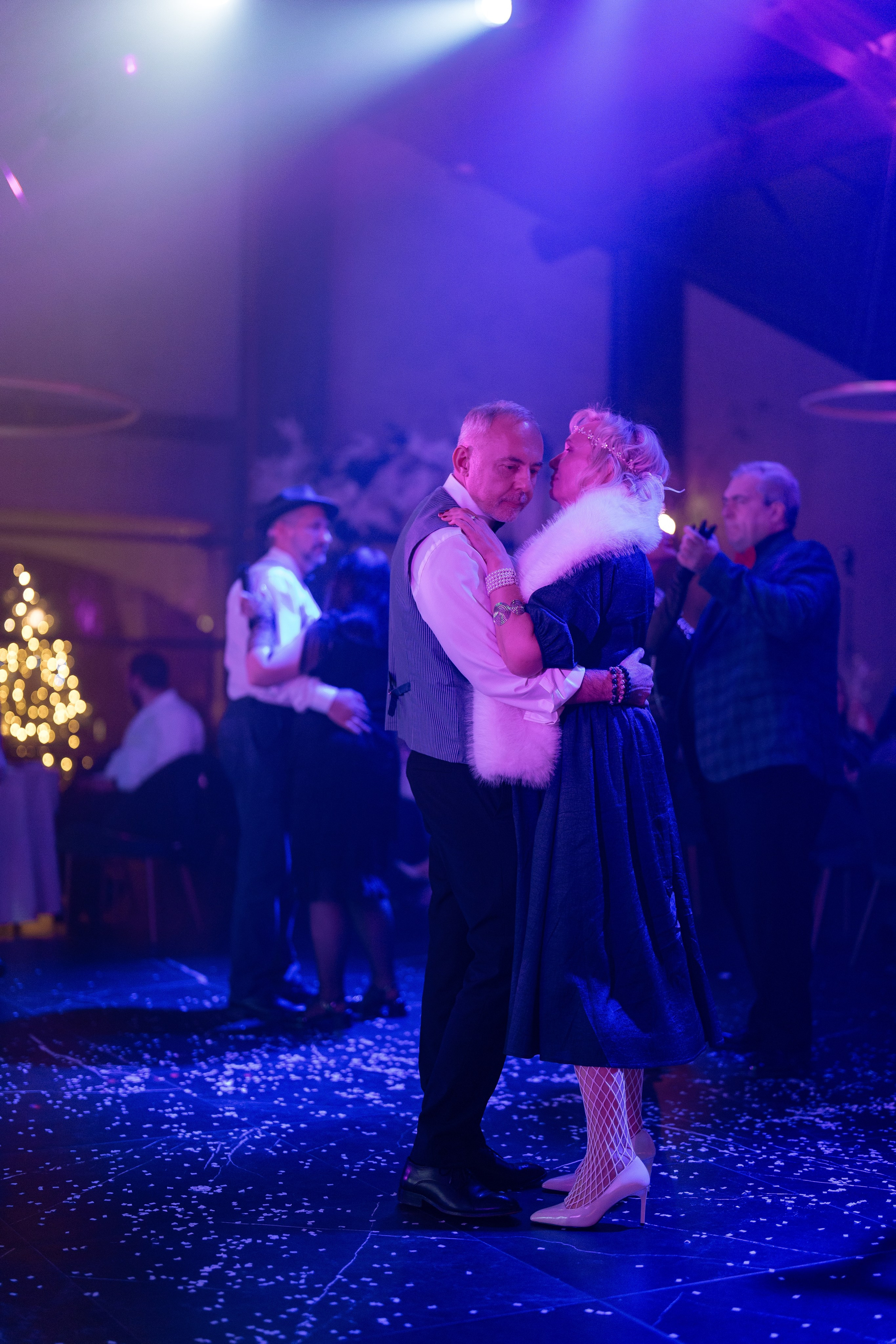 Альбион Тур