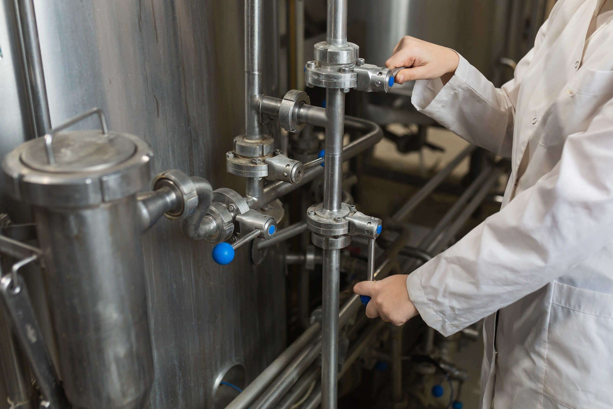 Фотографии с производства. Roman — Репортажный фотограф в Новосибирске