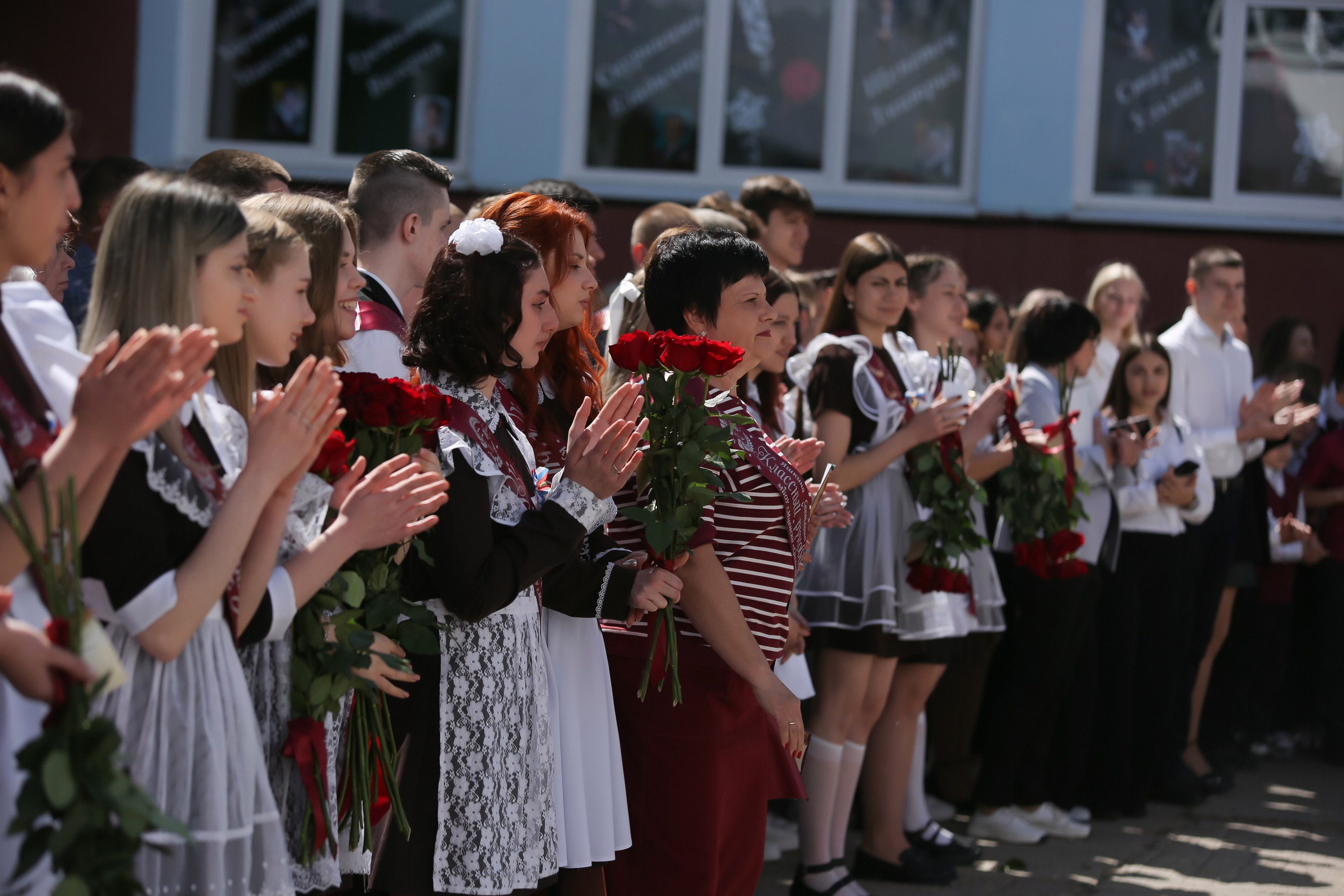 ЛИНЕЙКА «ПОСЛЕДНИЙ ЗВОНОК» 9 ШКОЛА 2024 г МЦЕНСК. ТВОЙ АЛЬБОМ / ТВОИ ПРАВИЛА