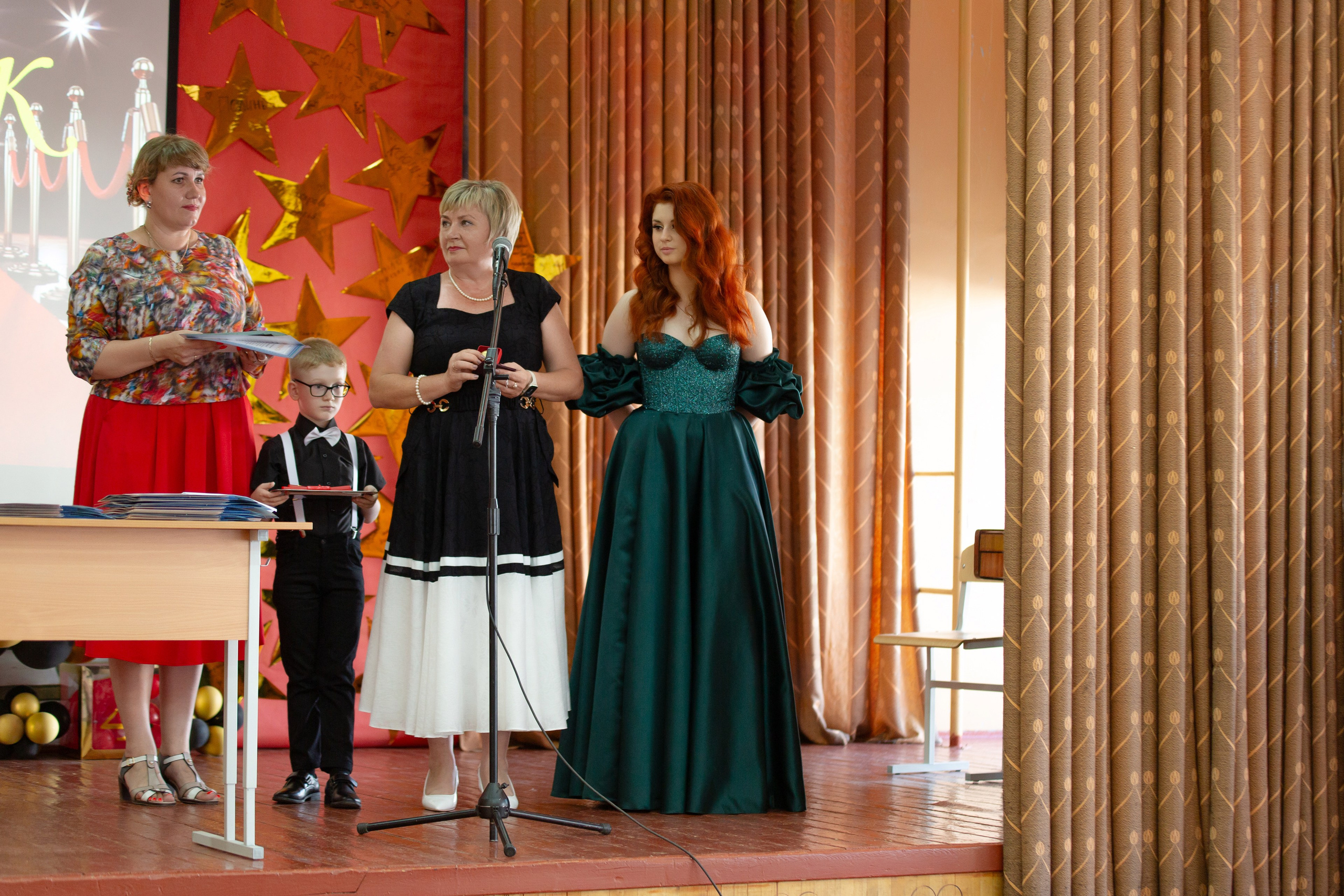 ВРУЧЕНИЕ ДИПЛОМОВ 9 ШКОЛА 2024 г. ТВОЙ АЛЬБОМ / ТВОИ ПРАВИЛА