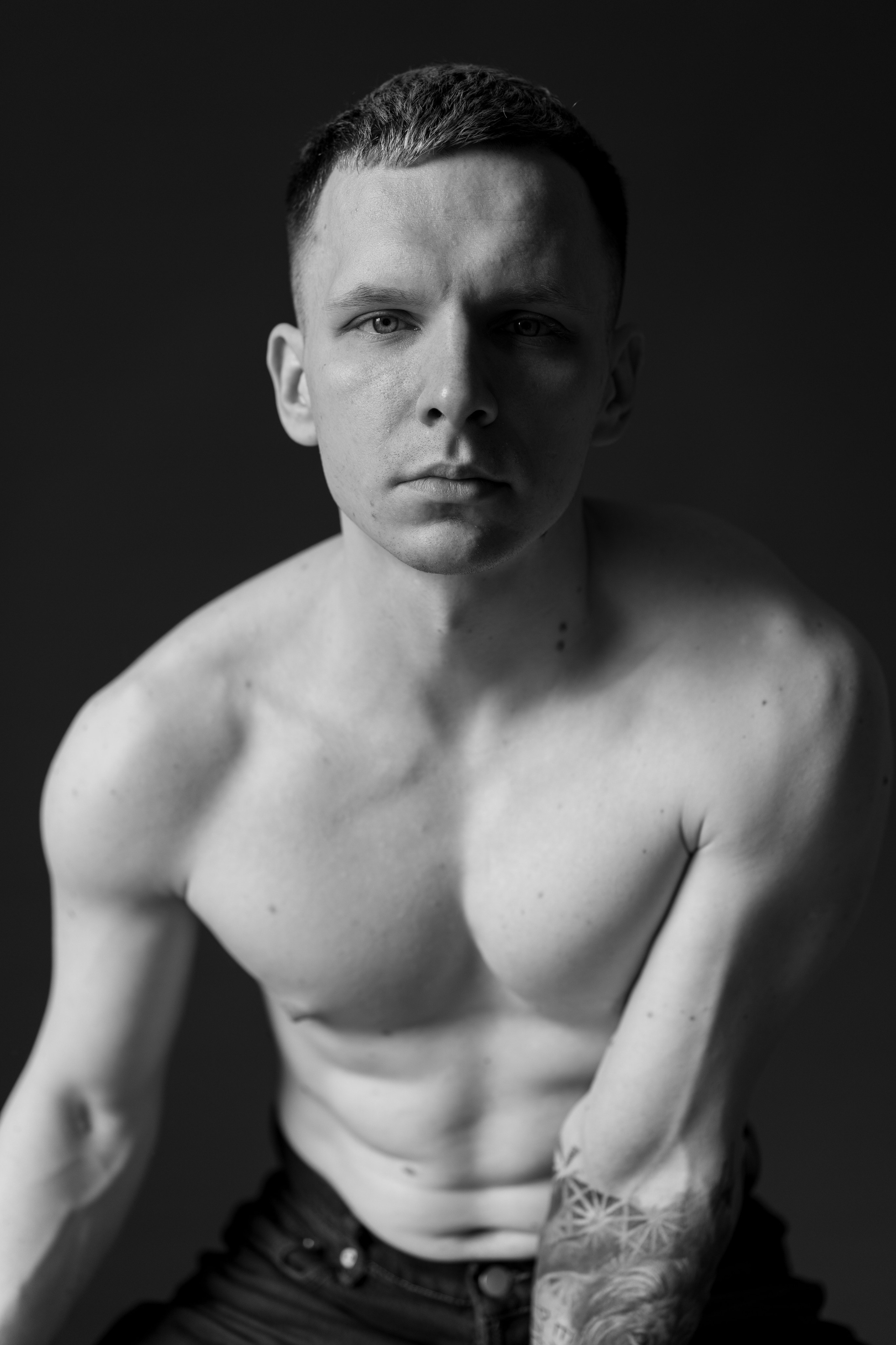 Мужская съёмка в студии. Фотограф Елизавета Потешкина