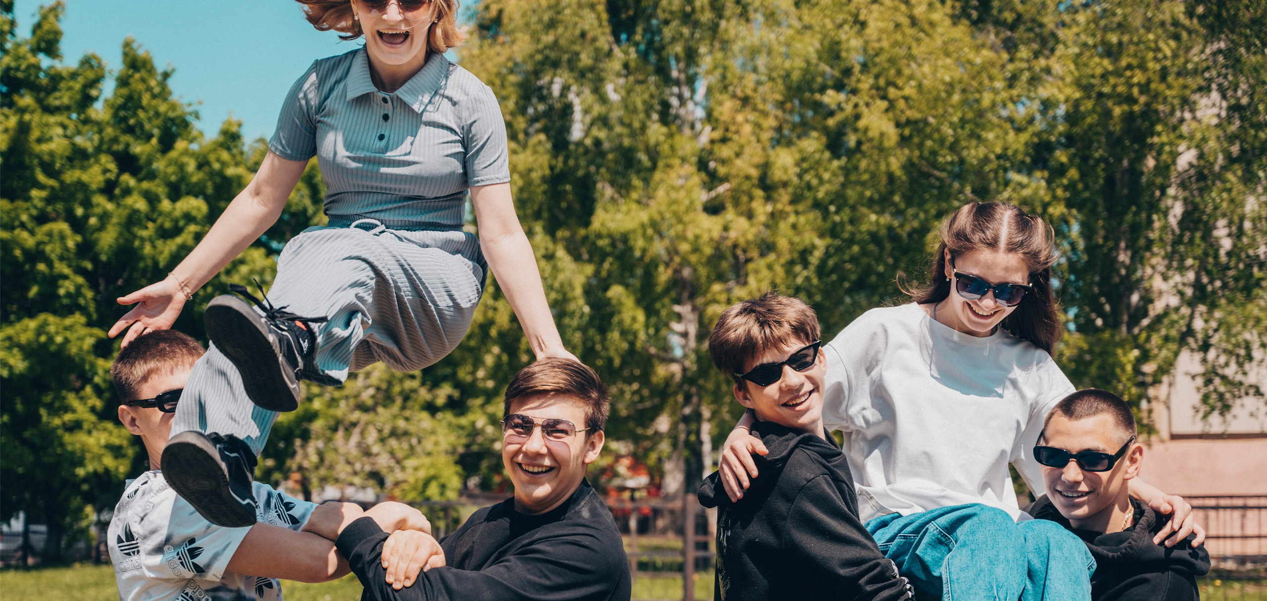 Выпускные альбомы и Школьный фотограф в Алексеевке, Бирюче, Красном