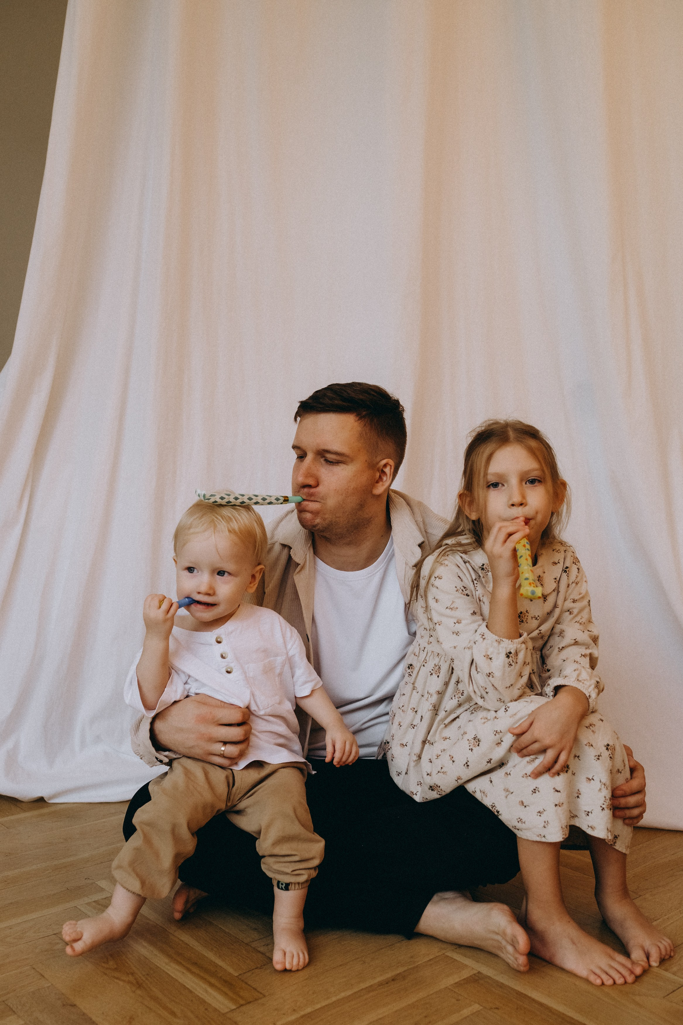 Никита, Николь, Миша. Главная