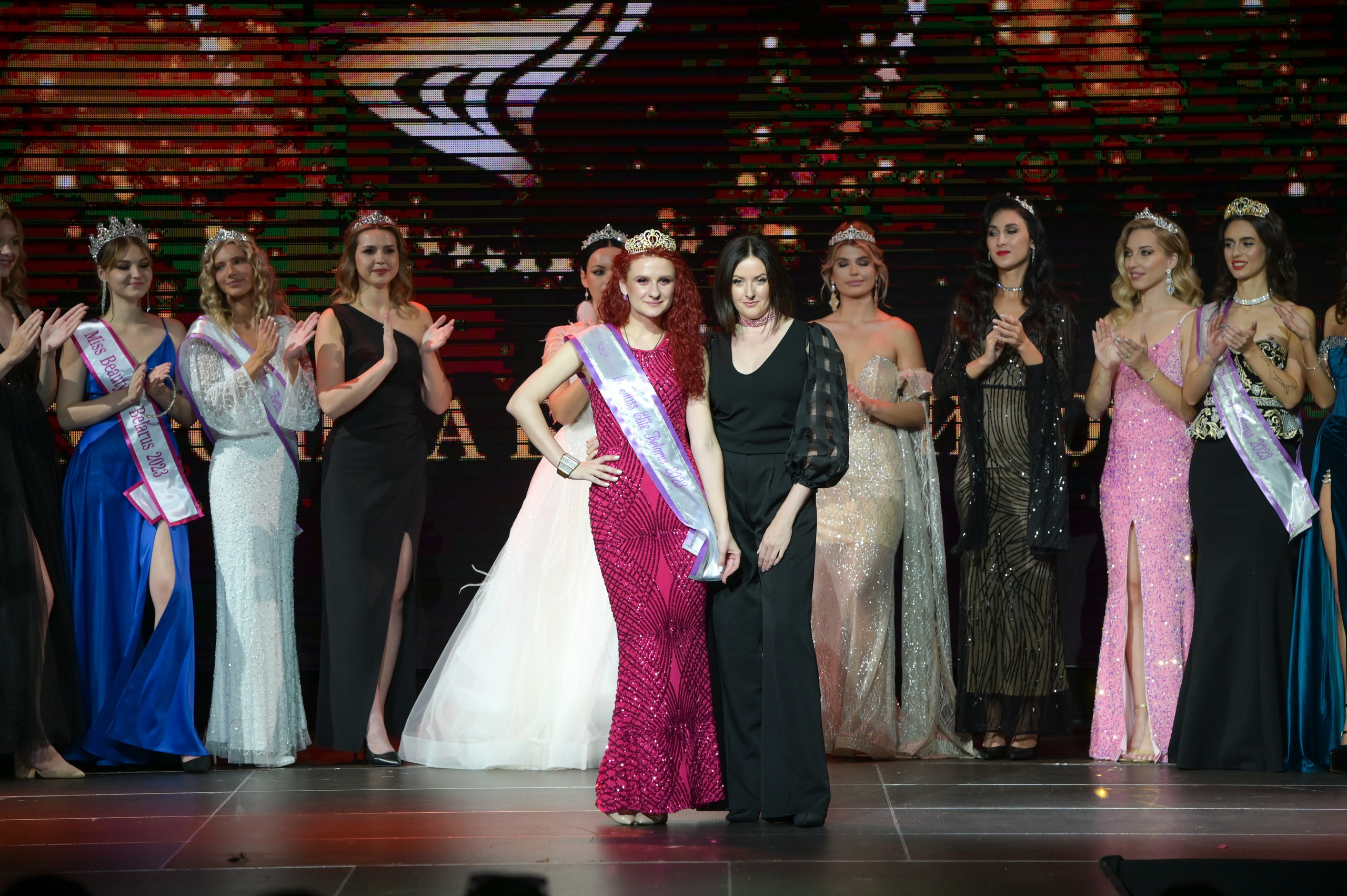 Фотографии с конкурса красоты. Фотоуслуги, услуги фотографа, фотографирование важных событий