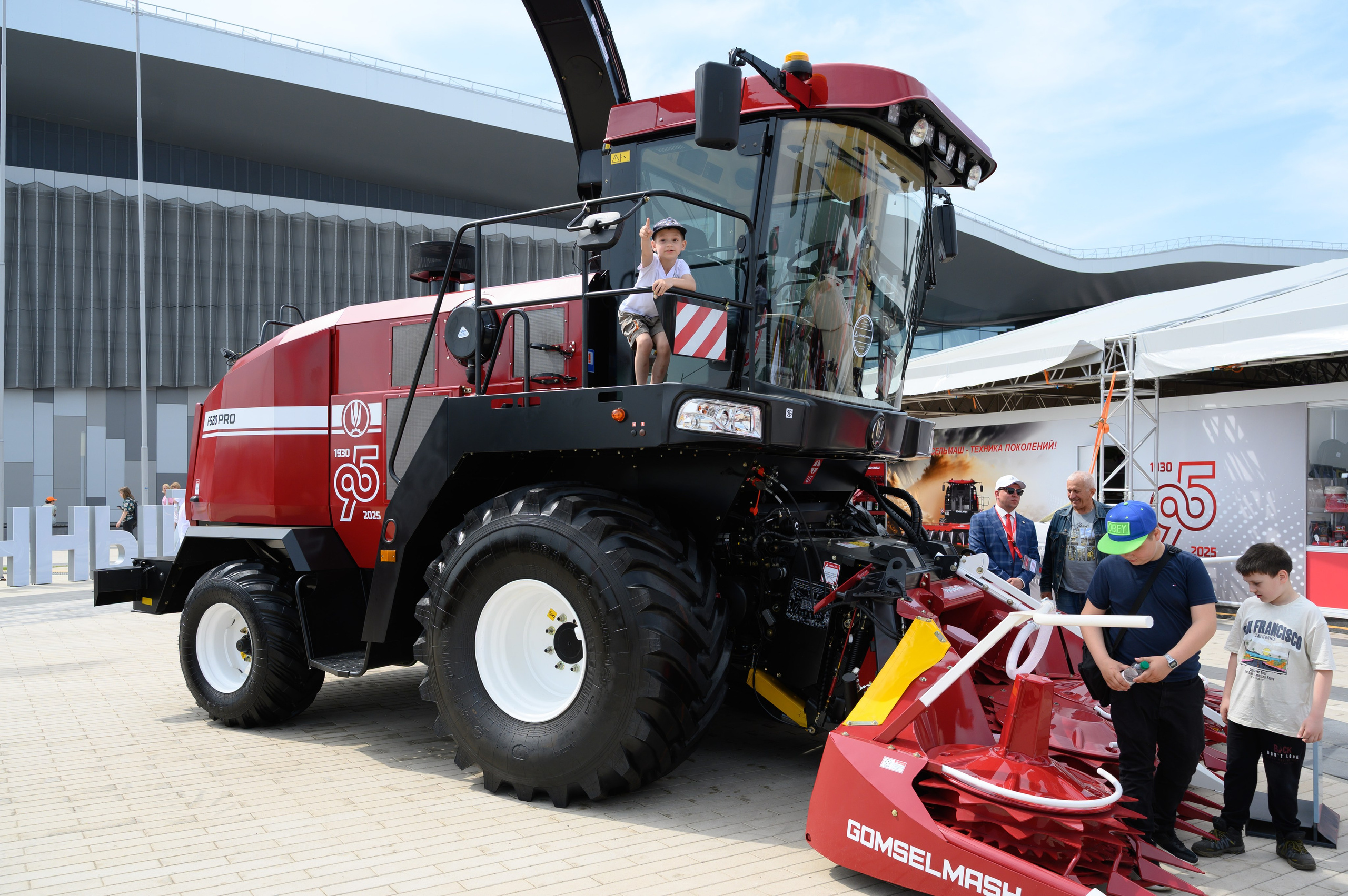 Агровыставка. Фотоуслуги, услуги фотографа, фотографирование важных событий
