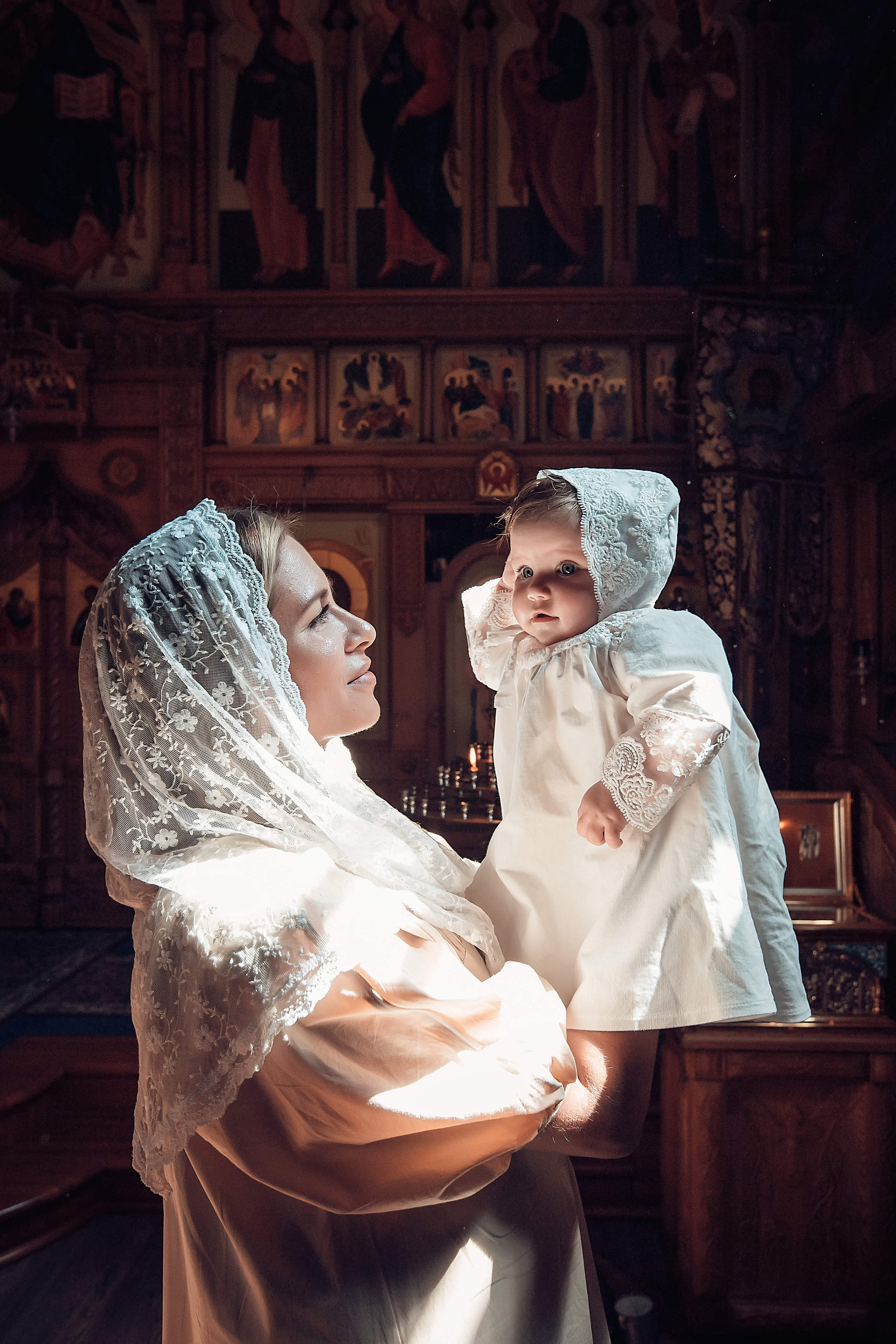 Крещение Александры. Фотограф на Таинство Крещения и Венчания в Москве и МО