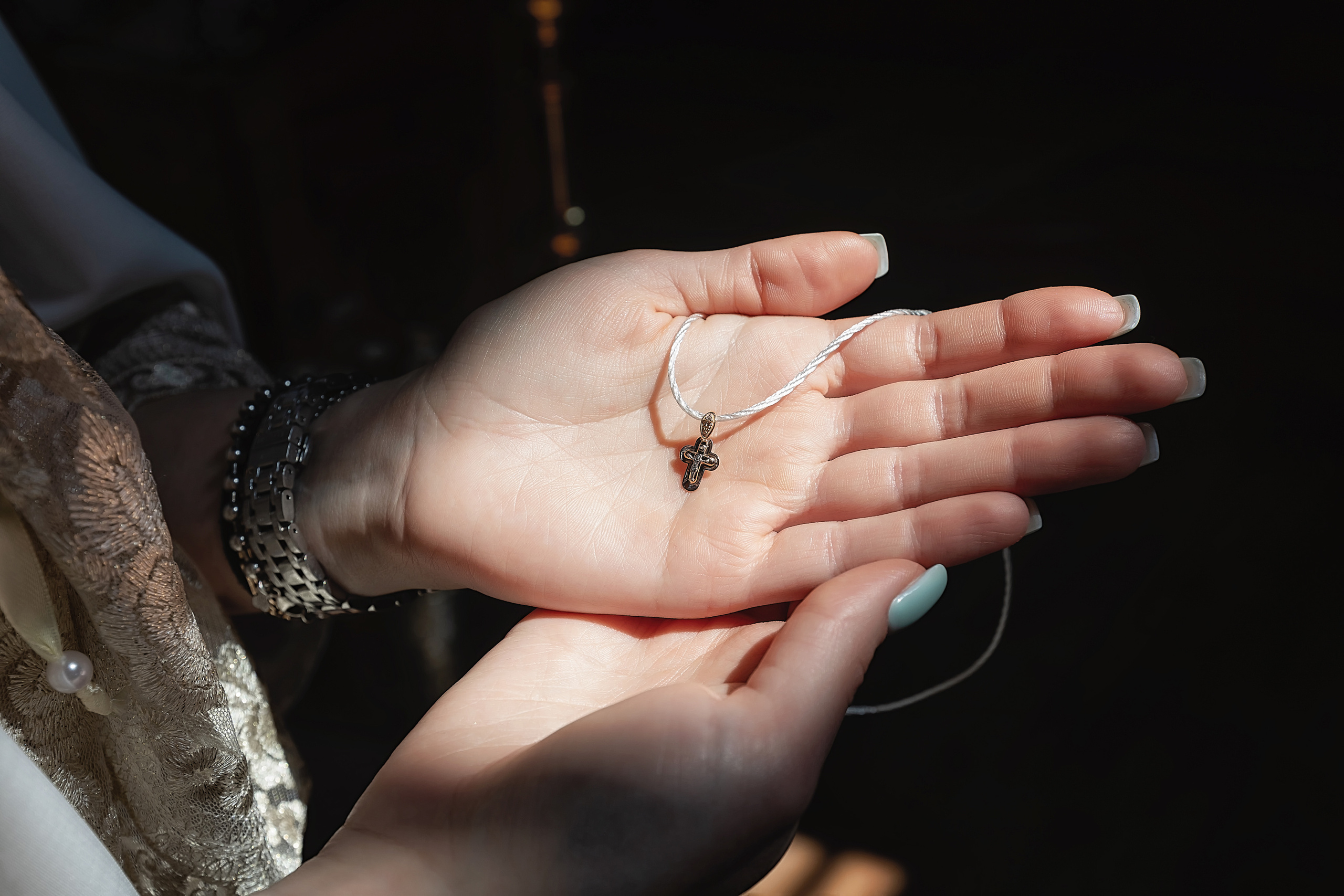 Крещение Александры. Фотограф на Таинство Крещения и Венчания в Москве и МО