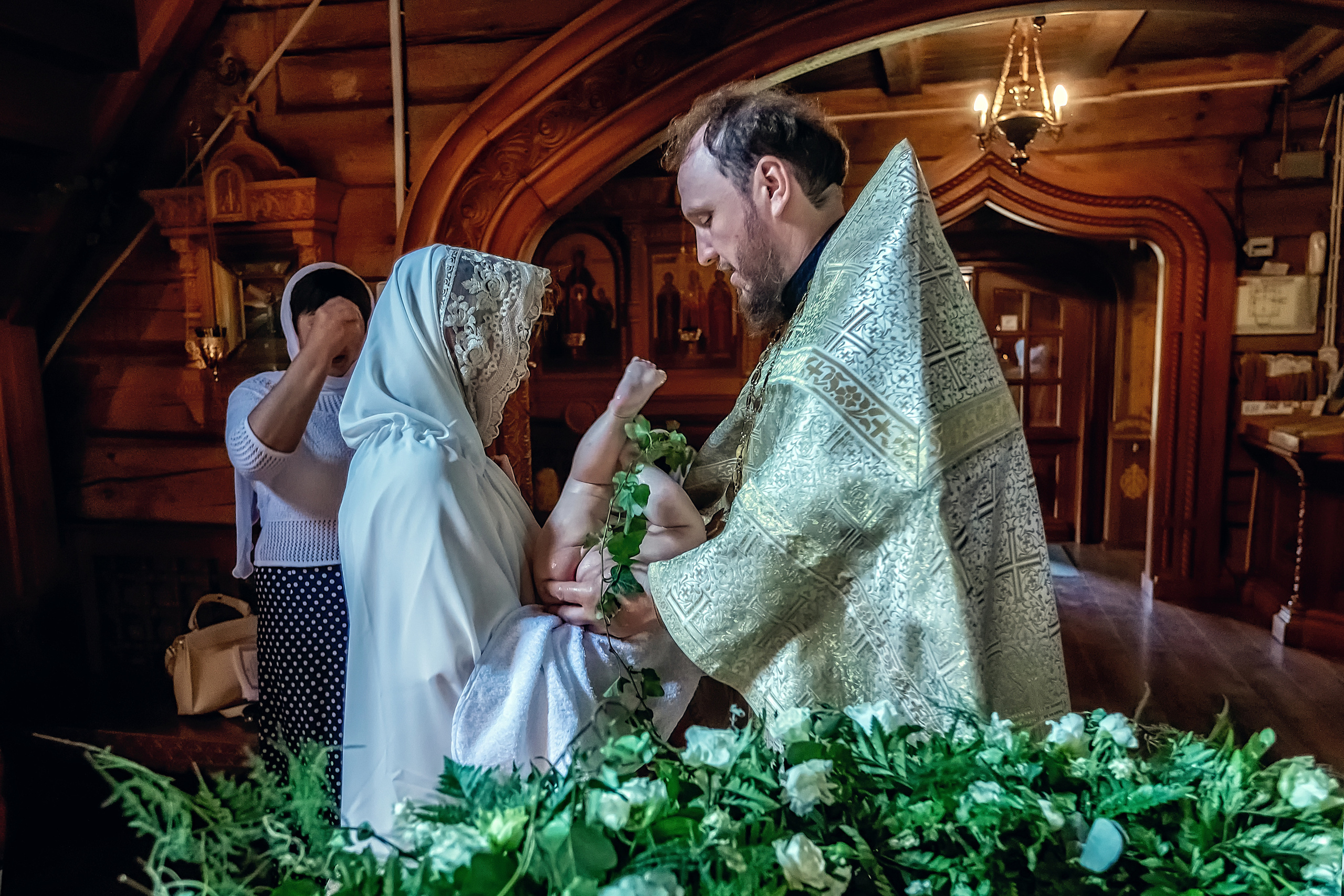 Крещение Александры. Фотограф на Таинство Крещения и Венчания в Москве и МО