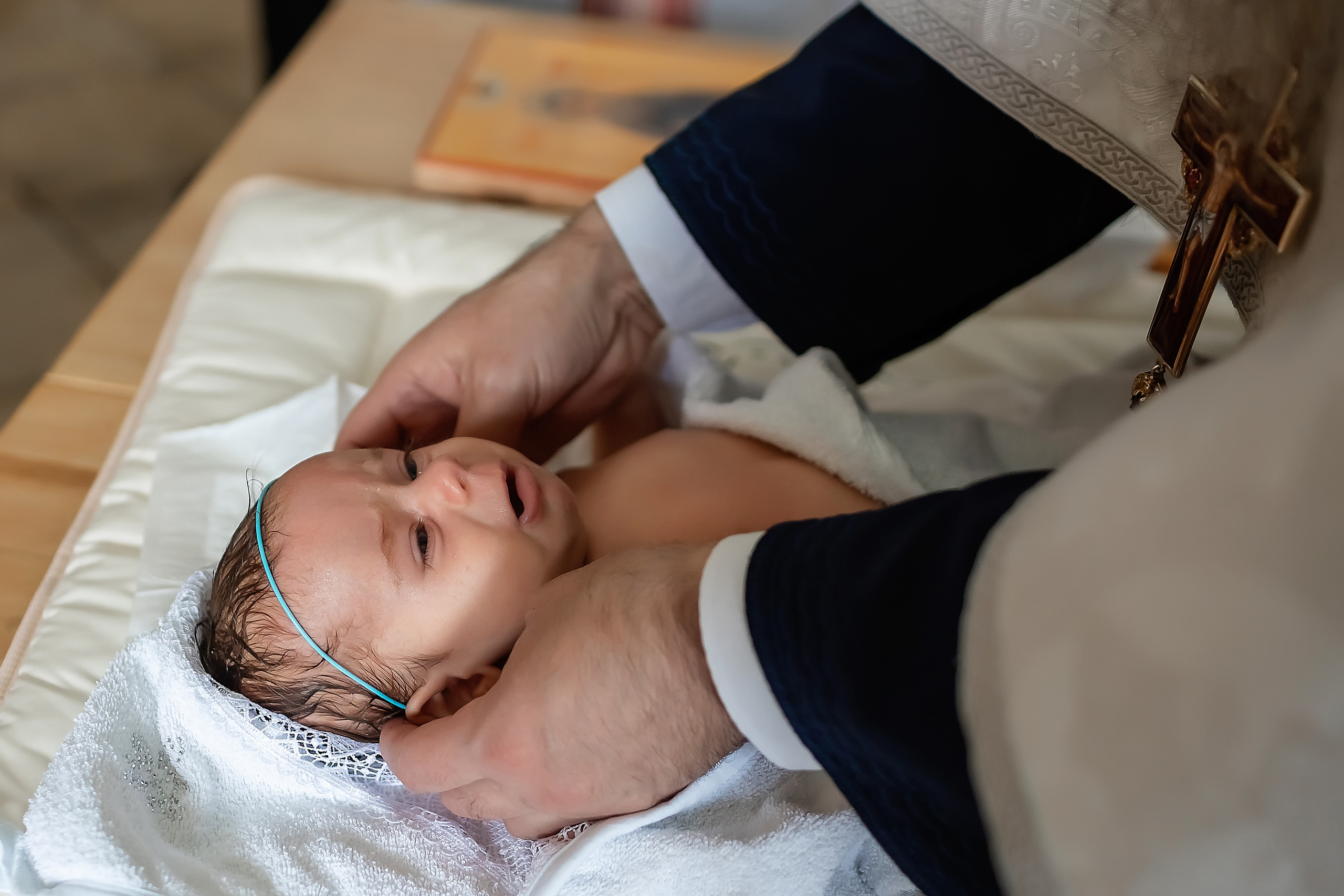 Крещение Льва. Фотограф на Таинство Крещения и Венчания в Москве и МО