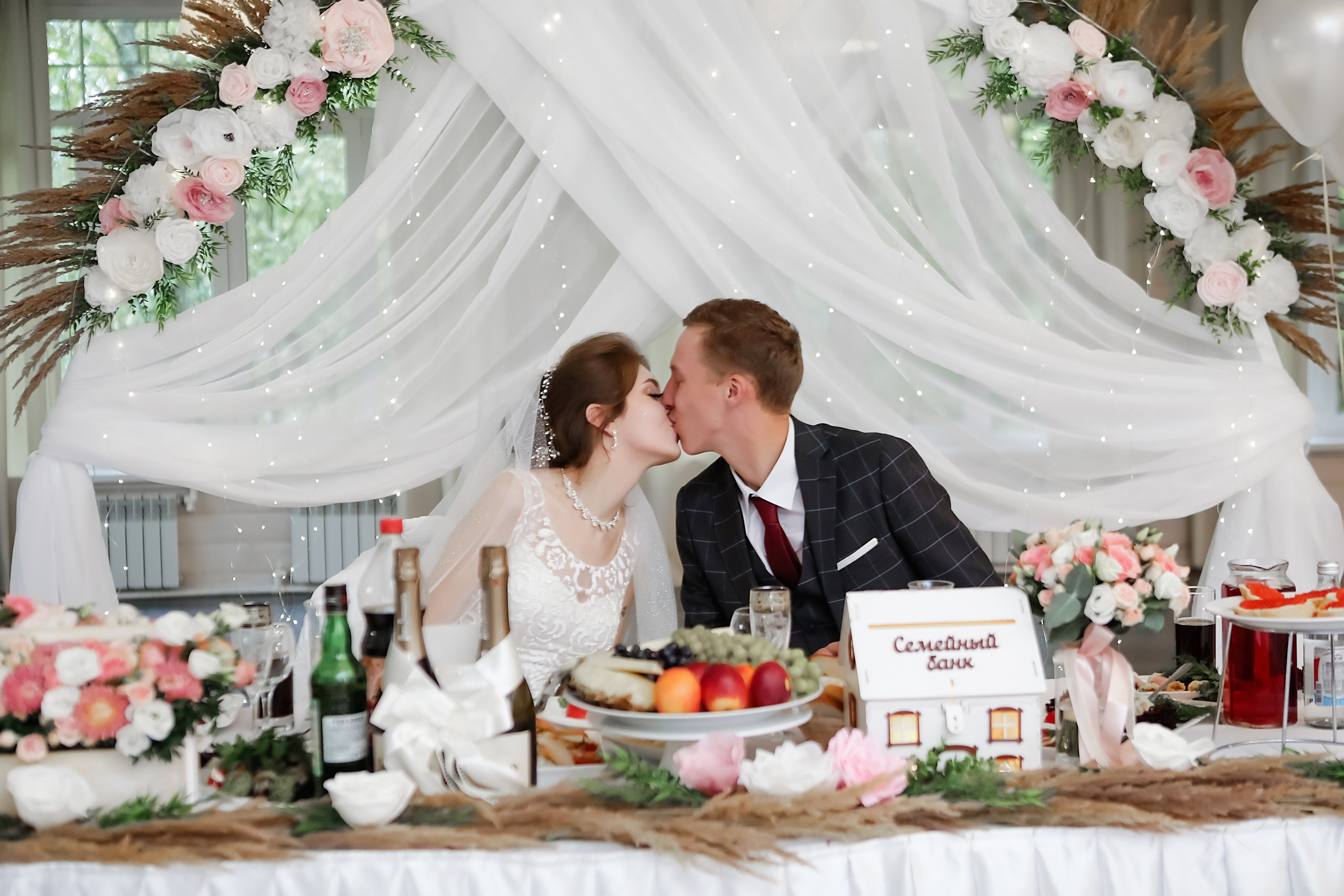 Свадьбы. Фотограф на Таинство Крещения и Венчания в Москве и МО