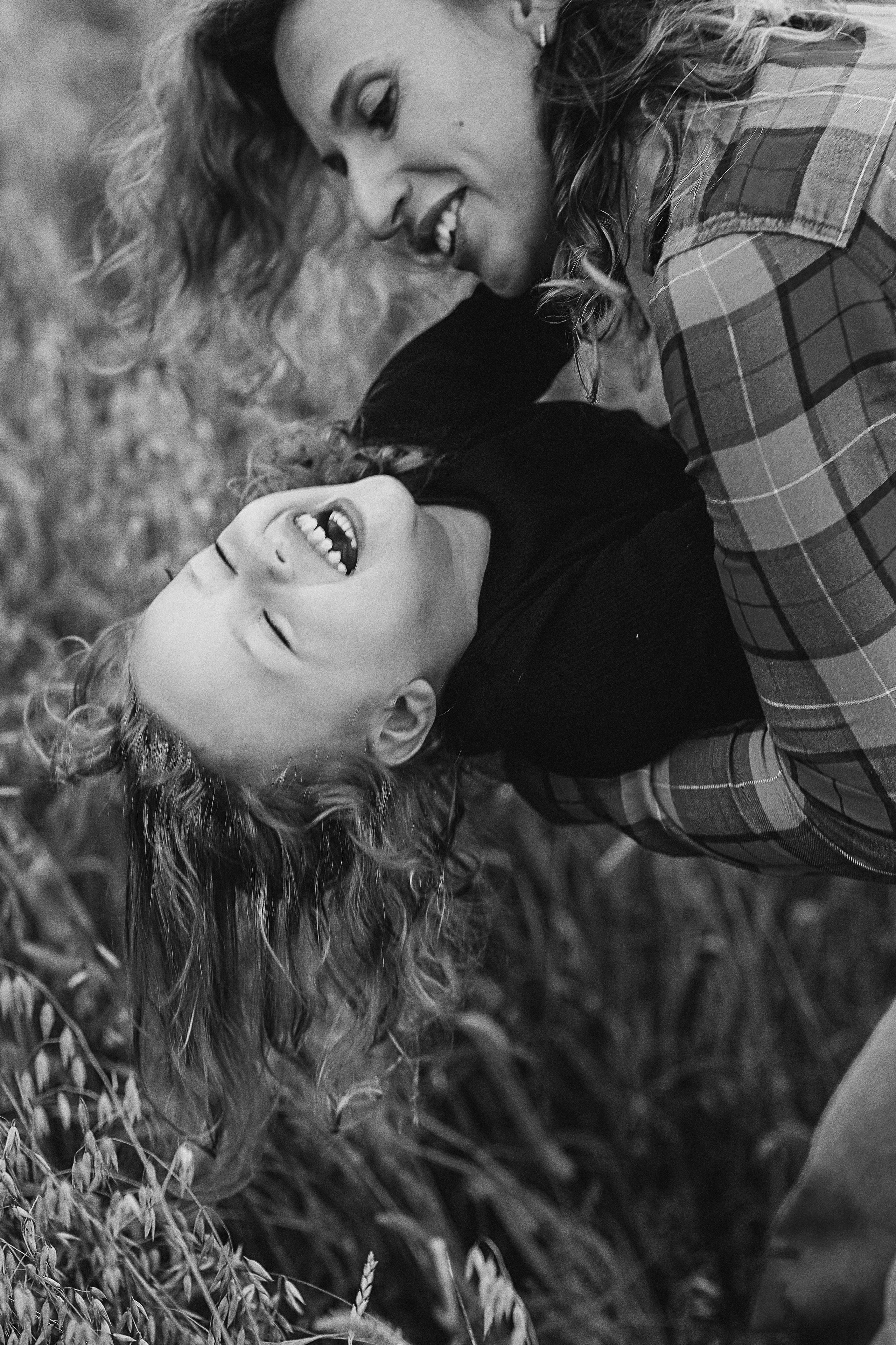 Поле. Семейный фотограф Тюмень, фотограф на роды Салмина Мария