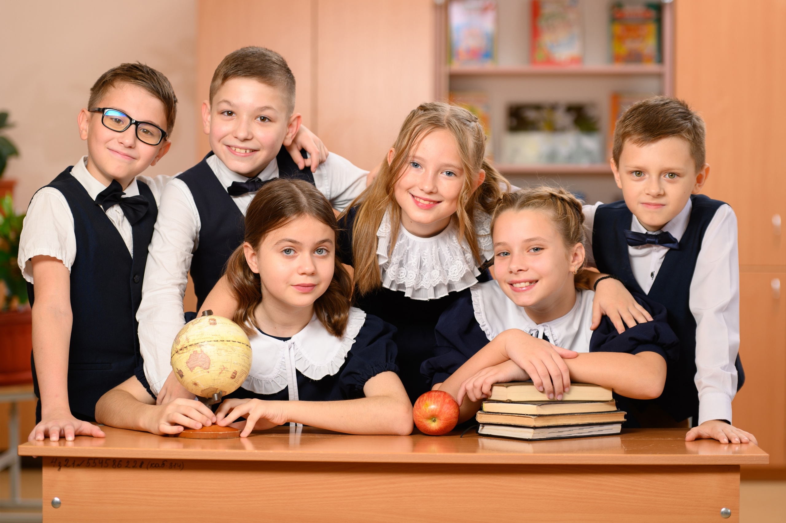 Образцы альбомов 1-4 классов. Вовк Владислав. выпускные альбомы Краснодарском крае