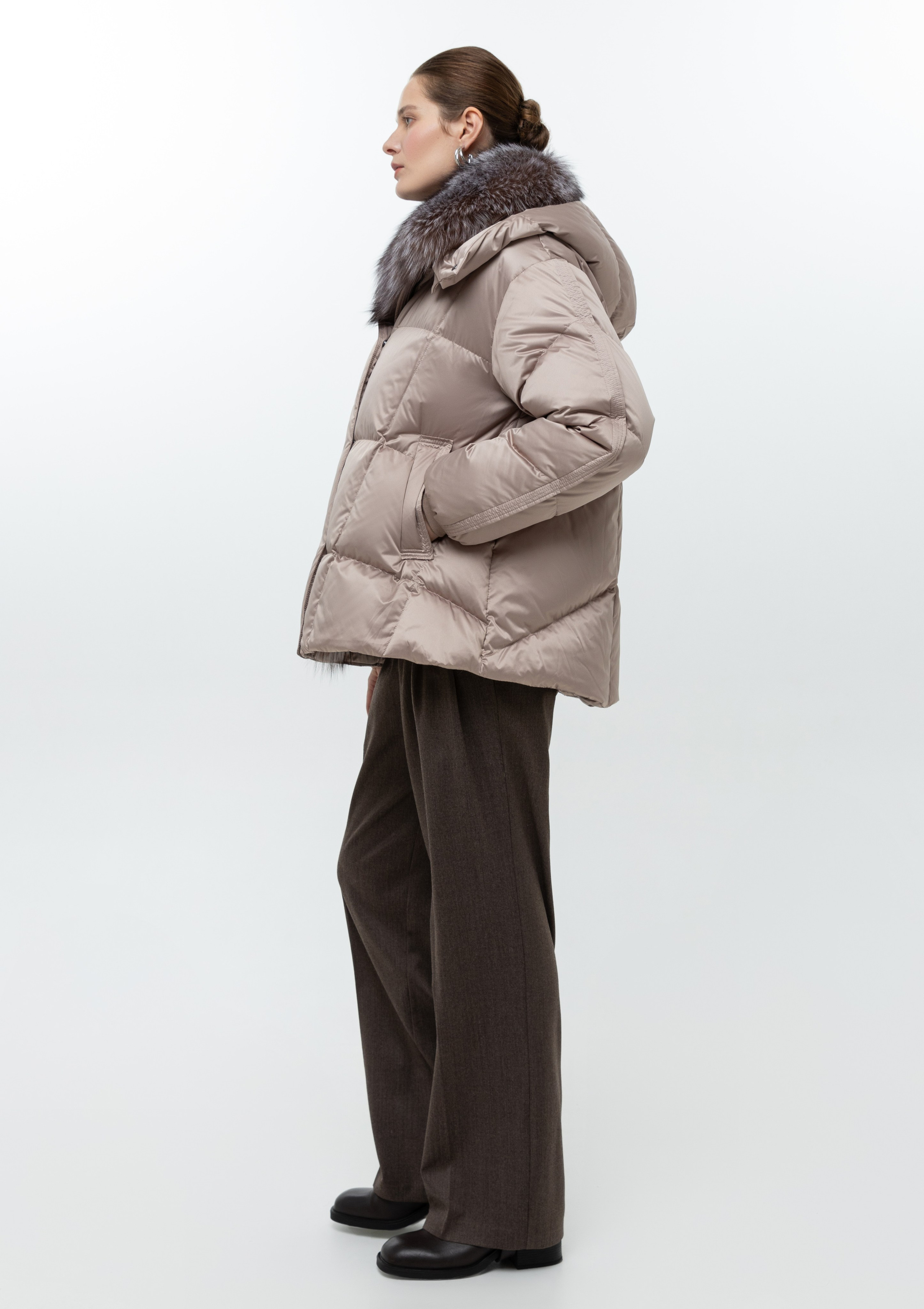 Каталог. Верхняя одежда + трикотаж бренда. 4ч,. Визажист для брендов, Фэшн продюсер Олеся Глушкова