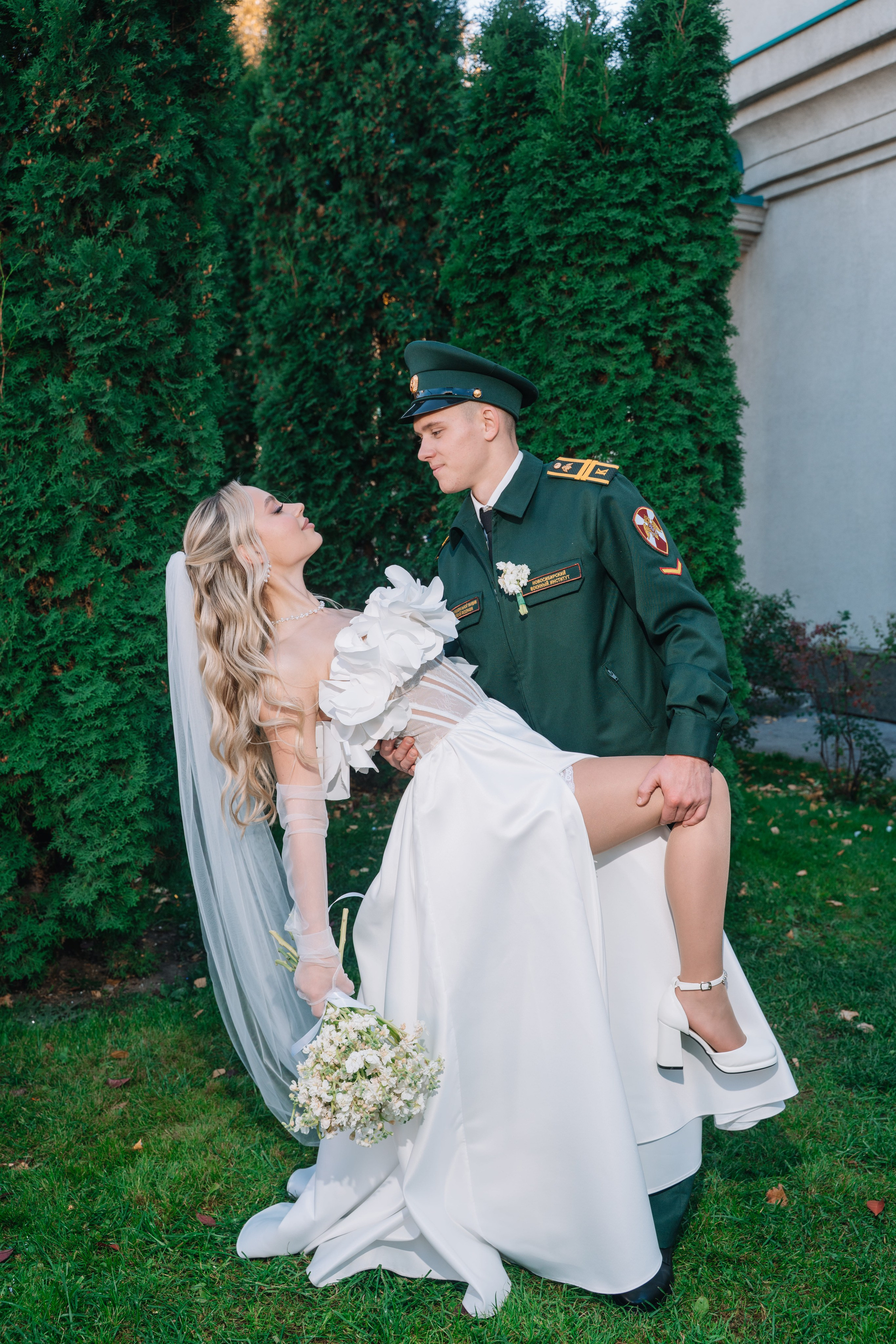 Дипломированный фотограф в Новосибирске. Фотографирую свадьбы, репортажи, индивидуальные фотосессии, lovestory(семейные)