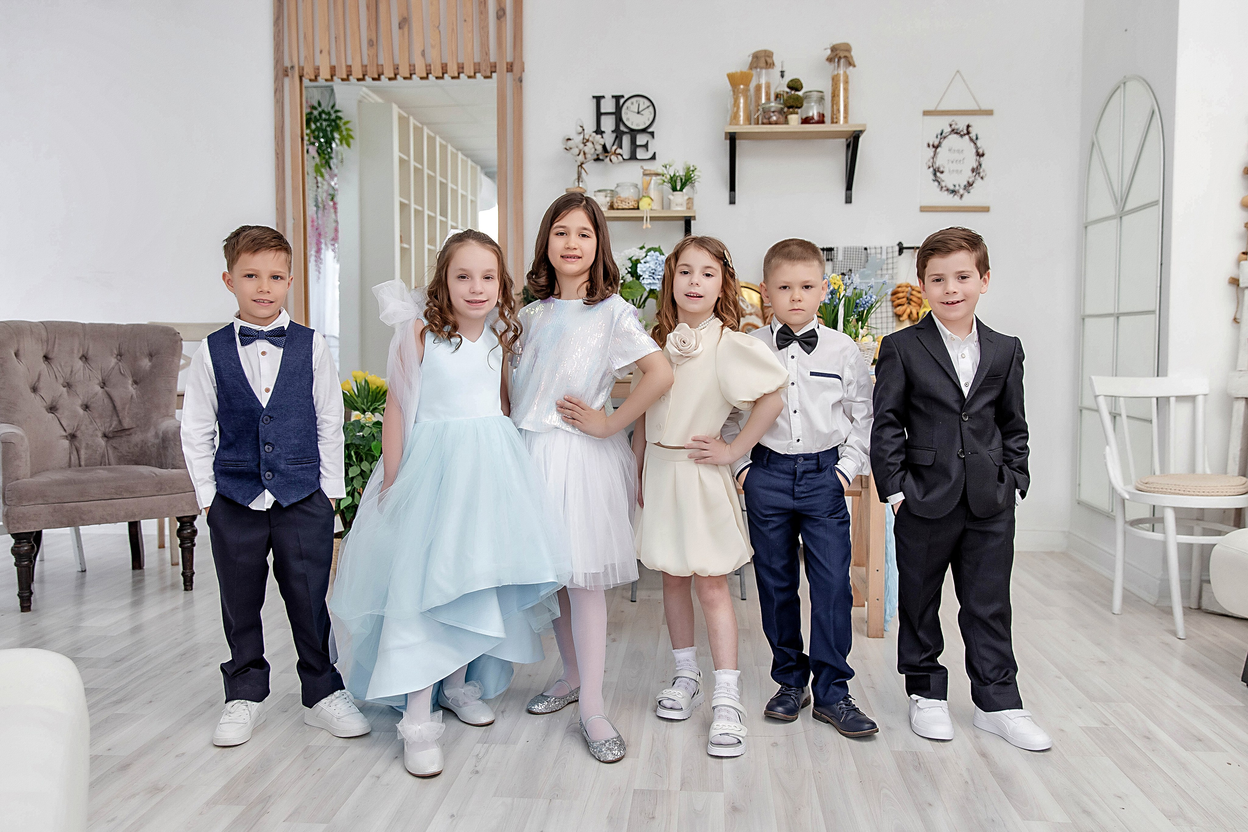 Выпускные (школьные) альбомы (книги) в Ростове-на-Дону. Современные Выпускные Альбомы в Ростове-на-Дону