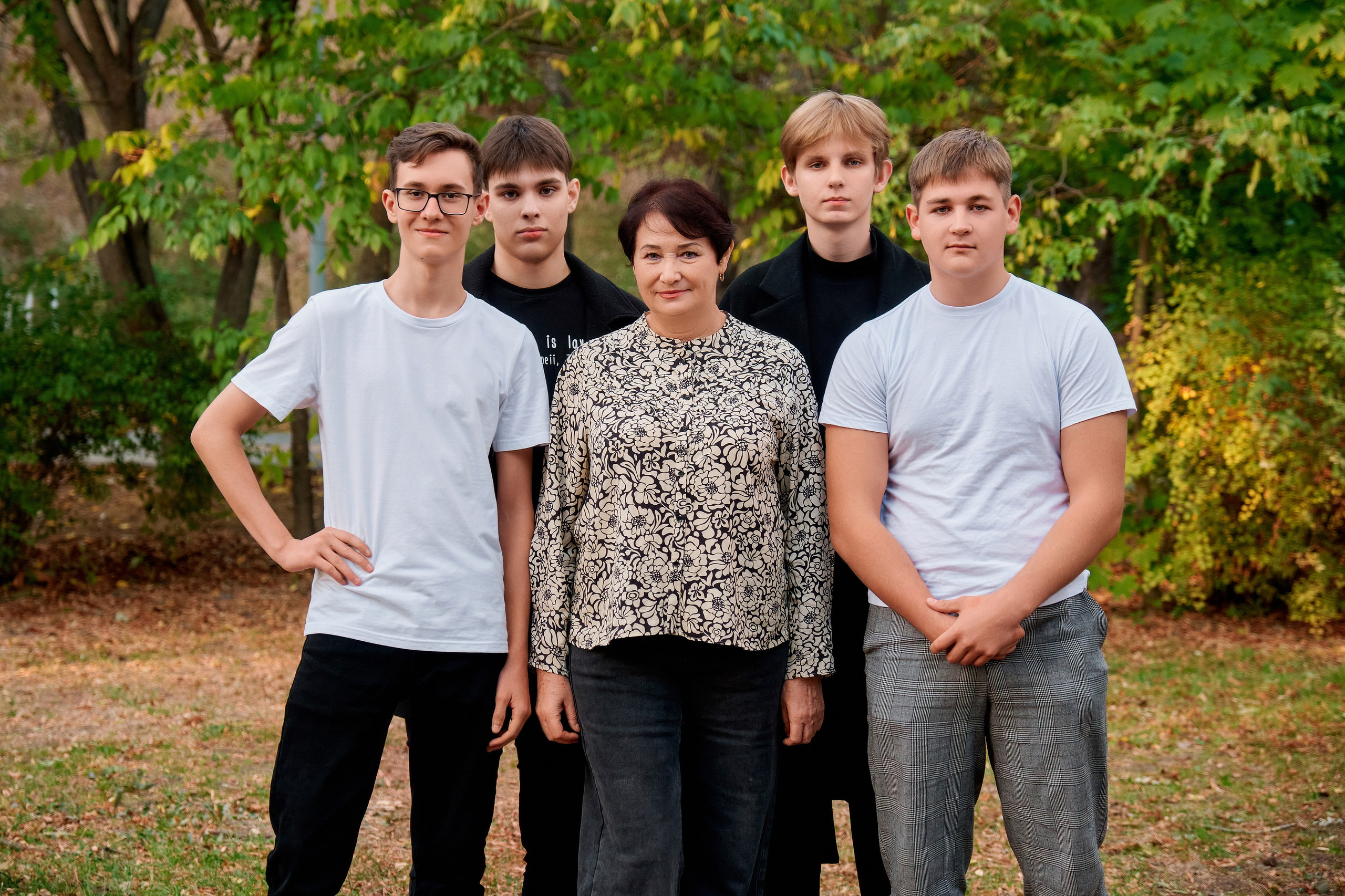 11 класс. Осенняя фотосессия. Приморский парк. Фотограф Таганрог Анна Трайжон