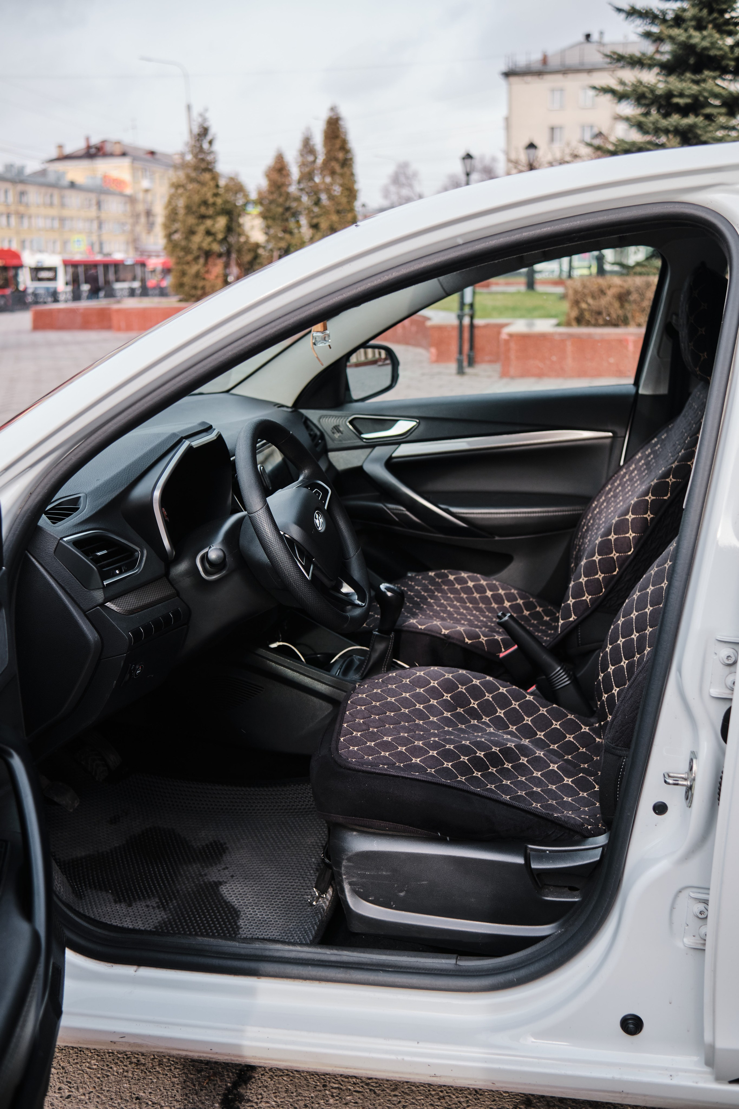 Новый автопарк Яндекс такси в Новокузнецке. Свадебный и семейный фотограф в Новокузнецке Иван Иванов