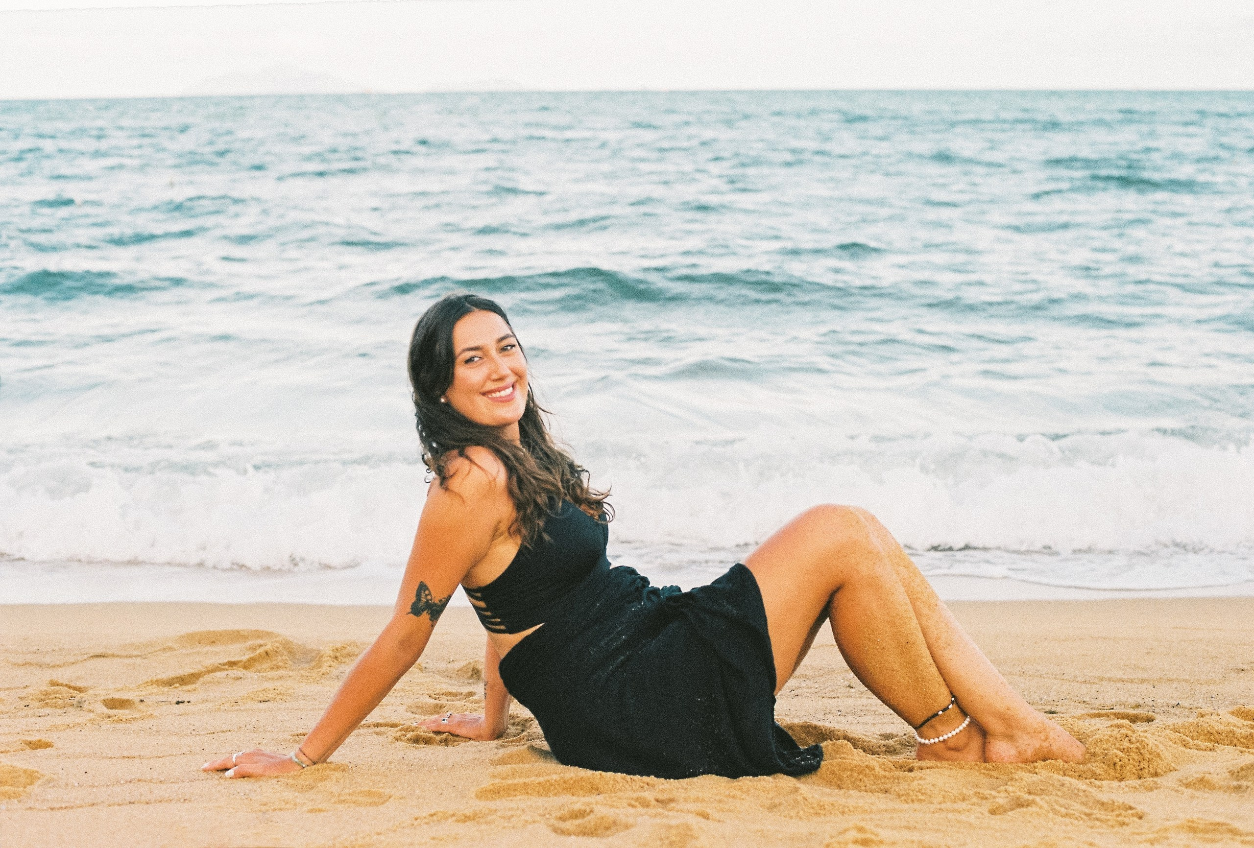 Allie and Morgan. Film Photographer in Da Nang, Vietnam — Tanya Parfenteva